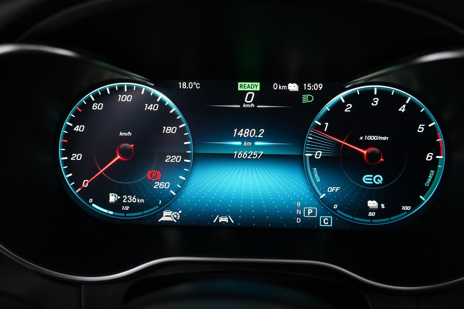Mercedes-Benz GLC 2021 300 de 4MATIC A Business AMG Coupe EQ Power - DTR+ | 360° Kamera | HUD | Multibeam | MBUX Navigation Plus | Vetokoukku | Keyless | Ambient | AMG sisä- ja ulkopaketti | Kahdet Mersun vanteet | Puhdas Carvetical | Akku kuntotarkastettu