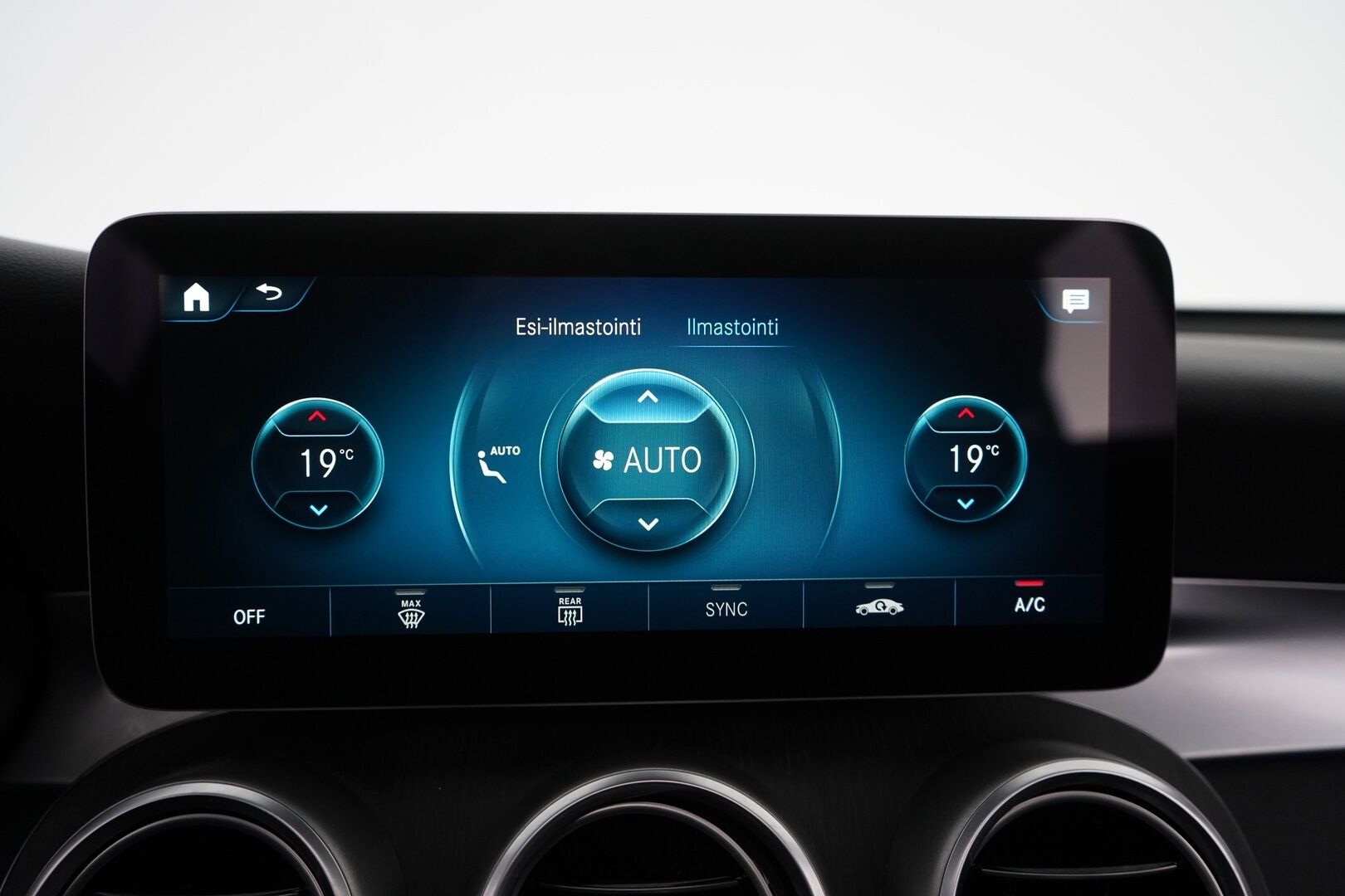 Mercedes-Benz GLC 2021 300 de 4MATIC A Business AMG Coupe EQ Power - DTR+ | 360° Kamera | HUD | Multibeam | MBUX Navigation Plus | Vetokoukku | Keyless | Ambient | AMG sisä- ja ulkopaketti | Kahdet Mersun vanteet | Puhdas Carvetical | Akku kuntotarkastettu