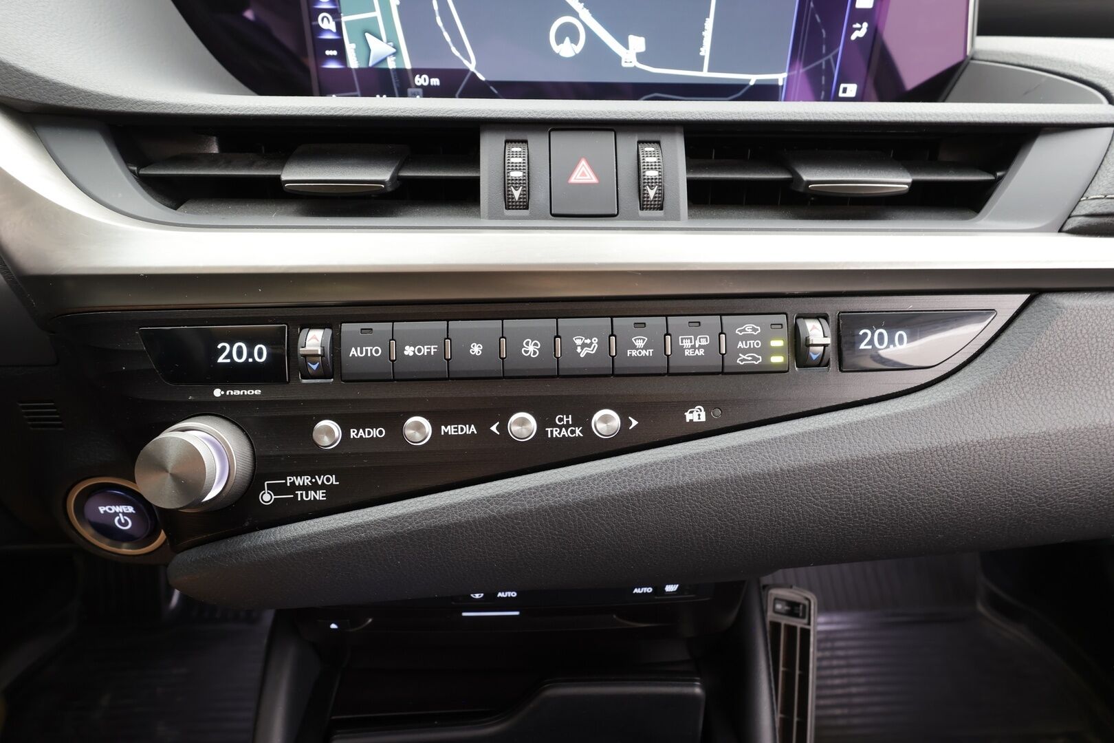 Lexus ES 2021 300h Limited Edition - | ACC | Sähköpenkit | Nahkaverhoilu | Kattoikkuna | LTA | BSM | LED | Keyless | P.kamera | Apple & Android | sähk. ratti | Merkkihuollot | 2x renkaat aluin | 