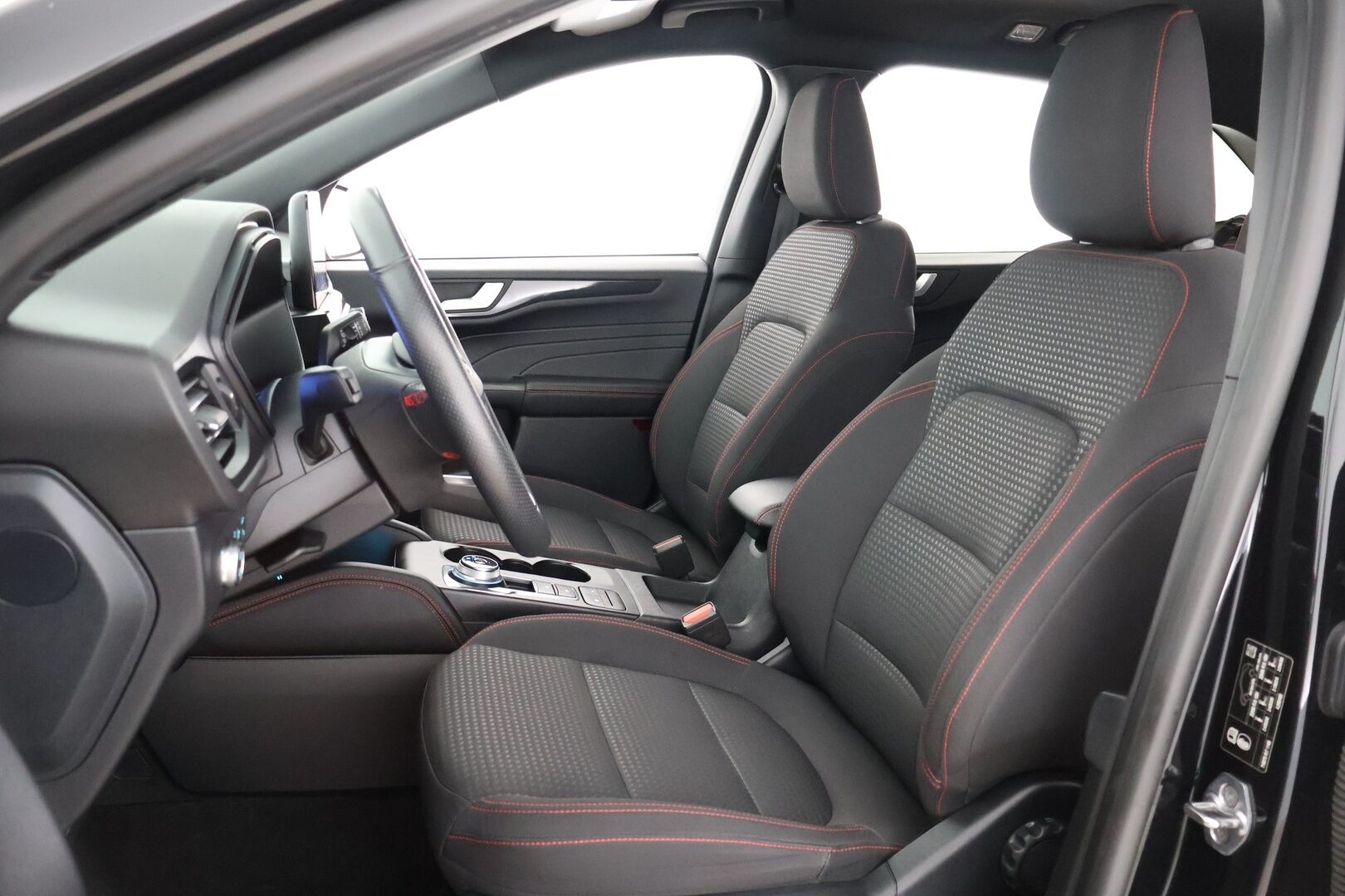 Ford Kuga 2021 2,5 Hybrid (HEV) 190hv CVT FWD ST-Line 5-ov - | Suomi-Auto | P-Kamera | Apple&Android | Keyless | Digimittaristo | Lämmitettävä Tuulilasi | Ambient