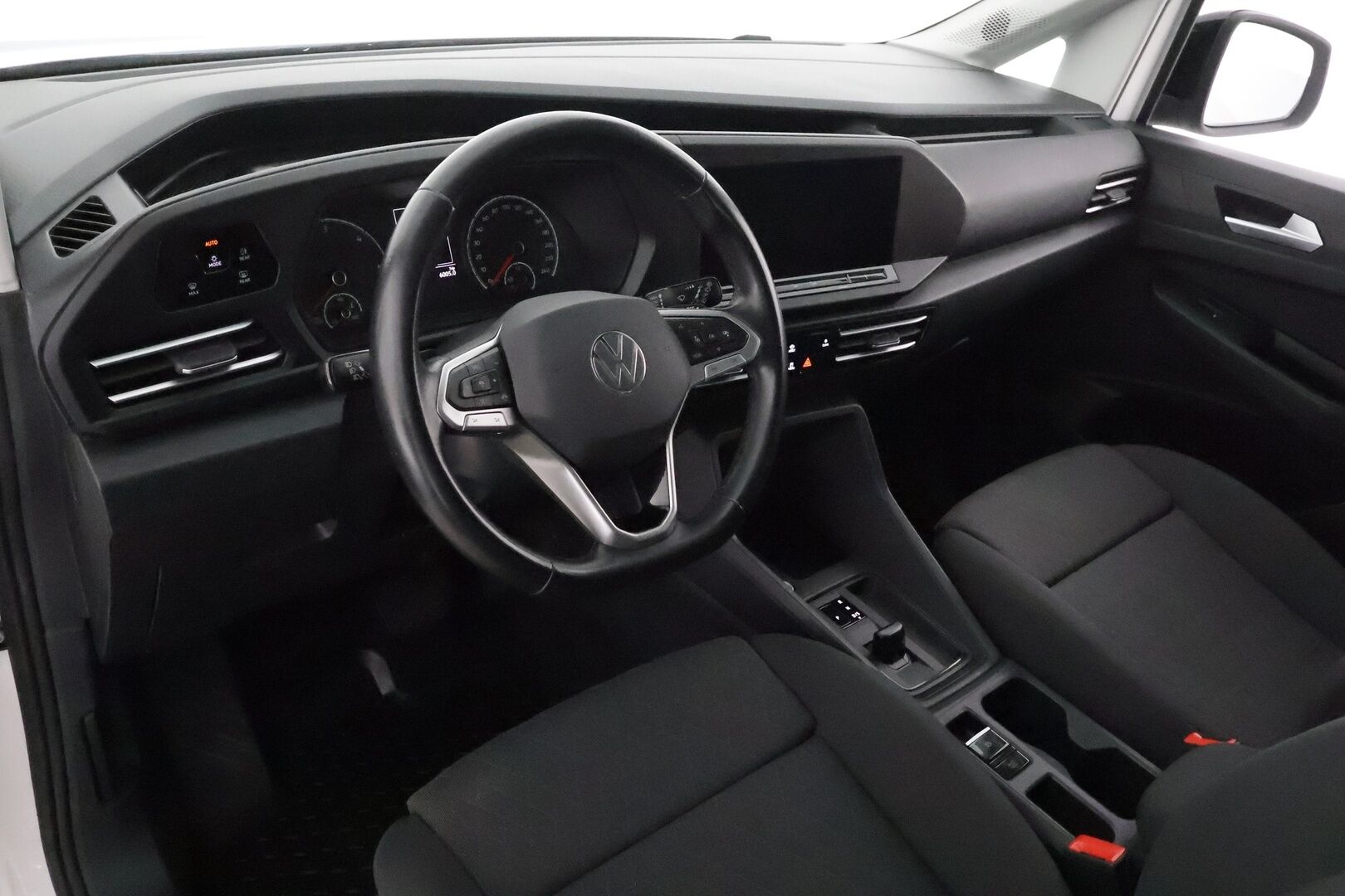 Volkswagen Caddy 2021 Life Business 2,0 TDI 90kW DSG 5-Paikkainen * Webasto / Adapt.Vakkari / Peruutustutkat / Navi / Apple&Android / LED - 1.Om Suomi-auto / Merkkihuollettu / Kahdet renkaat aluvanteilla / Huippuvarusteet! - Osta nyt, maksa vasta ensi vuonna