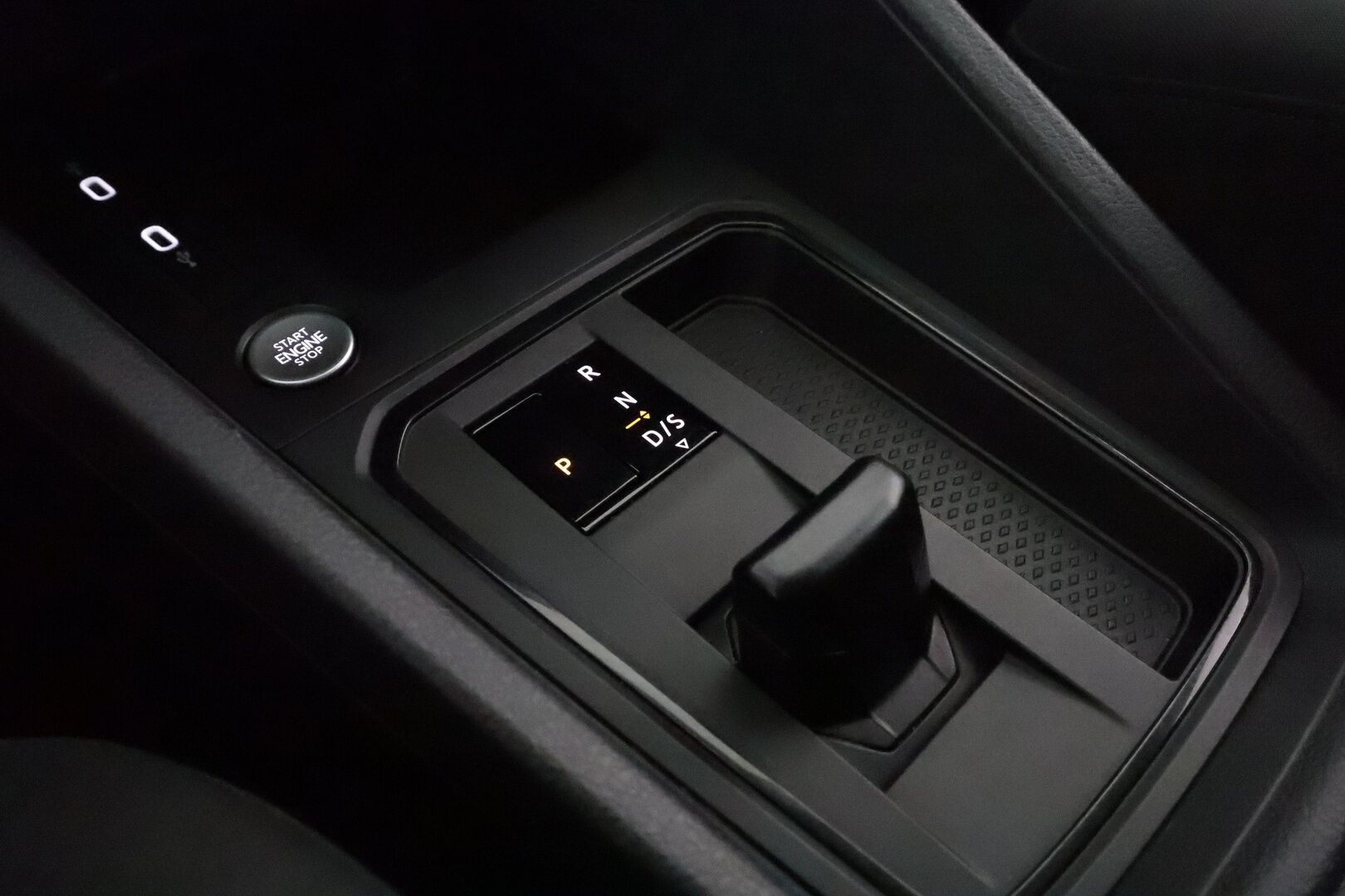 Volkswagen Caddy 2021 Life Business 2,0 TDI 90kW DSG 5-Paikkainen * Webasto / Adapt.Vakkari / Peruutustutkat / Navi / Apple&Android / LED - 1.Om Suomi-auto / Merkkihuollettu / Kahdet renkaat aluvanteilla / Huippuvarusteet!