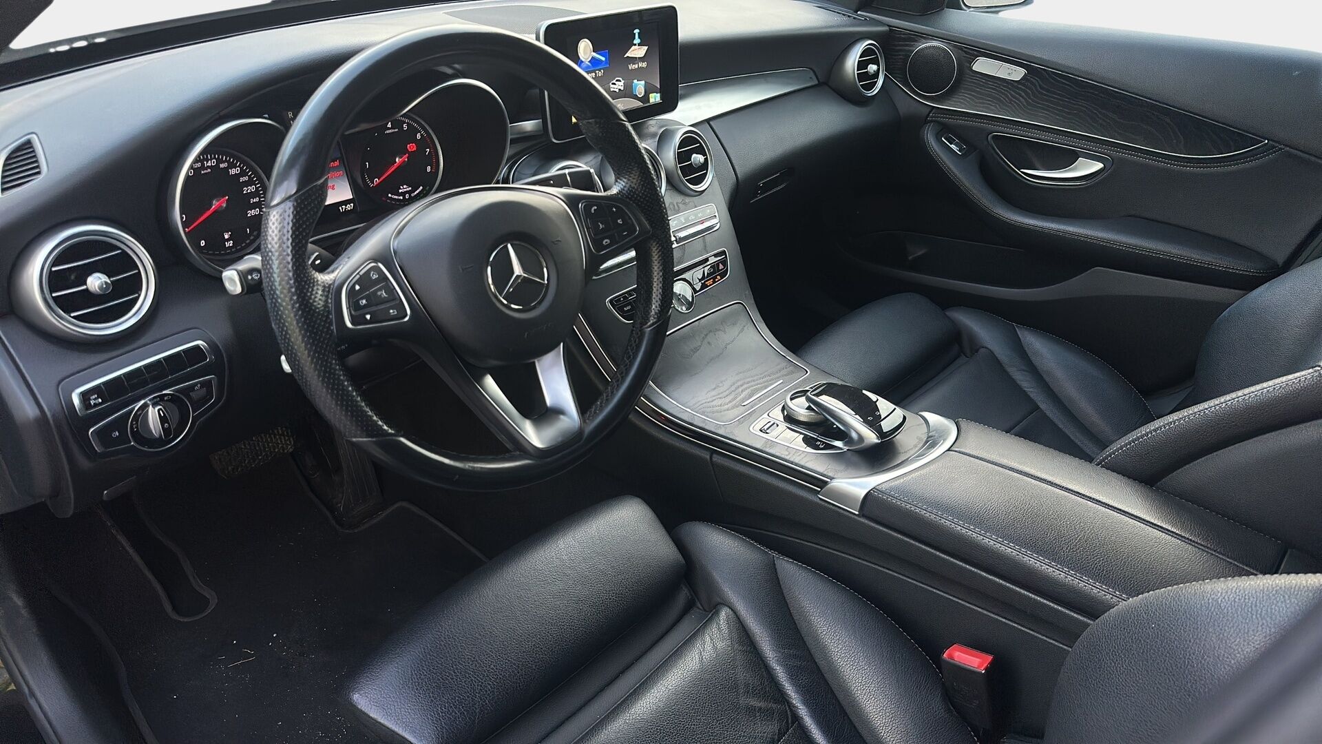 Mercedes-Benz C 2016 350 e A Premium Business / P-Kamera / ILS LED / Sporttinahat / Ambient Light - Molemmat latauskaapelit / Hyvä huoltohistoria!