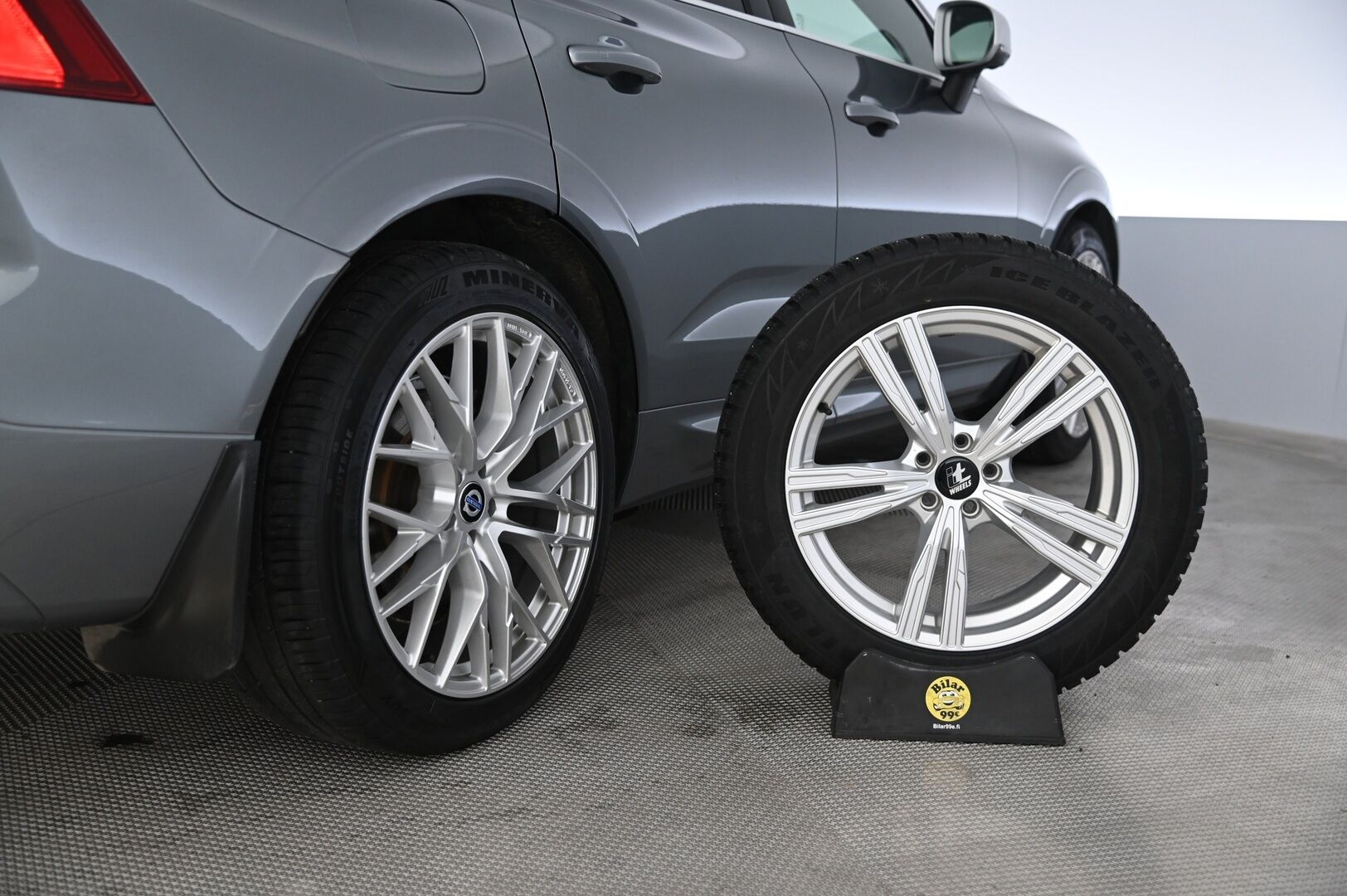 Volvo XC60 2019 T8 AWD R-Design aut *H&K / Panorama / HUD / Muistisähköpenkit / 360 kamera / Koukku / Pa-lämmitin* - Pilot assist / ACC / Bliss / Juuri huollettu / Kessy / 2x renkaat ja vanteet