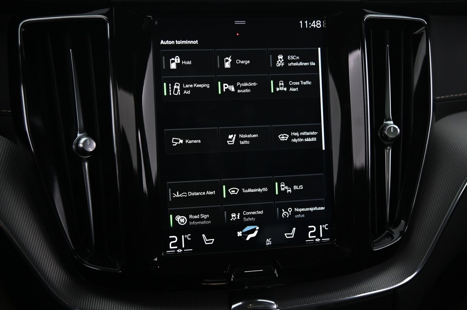 Volvo XC60 2019 T8 AWD R-Design aut *H&K / Panorama / HUD / Muistisähköpenkit / 360 kamera / Koukku / Pa-lämmitin* - Pilot assist / ACC / Bliss / Juuri huollettu / Kessy / 2x renkaat ja vanteet