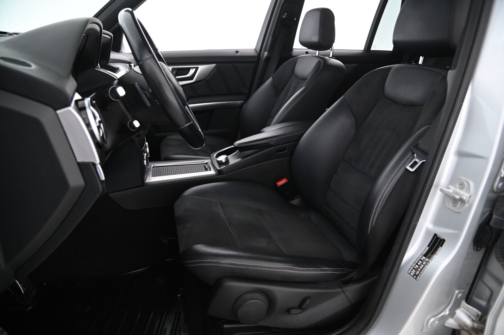 Mercedes-Benz GLK 2013 220 CDI BE 4Matic AMG-Styling - Navi | Panorama | Vetokoukku | ILS | IHC | Vakkari | 2x renkaat