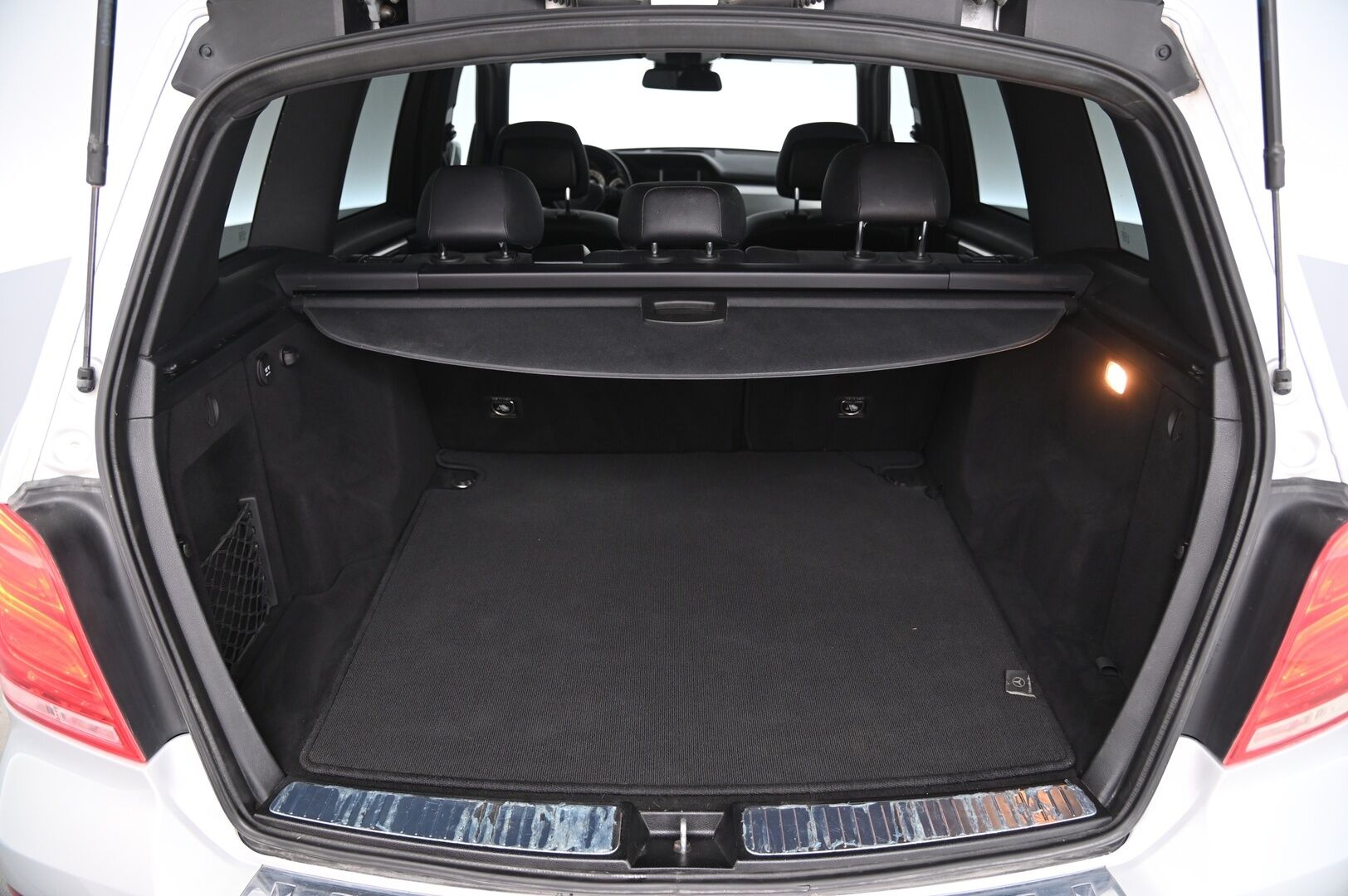 Mercedes-Benz GLK 2013 220 CDI BE 4Matic AMG-Styling - Navi | Panorama | Vetokoukku | ILS | IHC | Vakkari | 2x renkaat