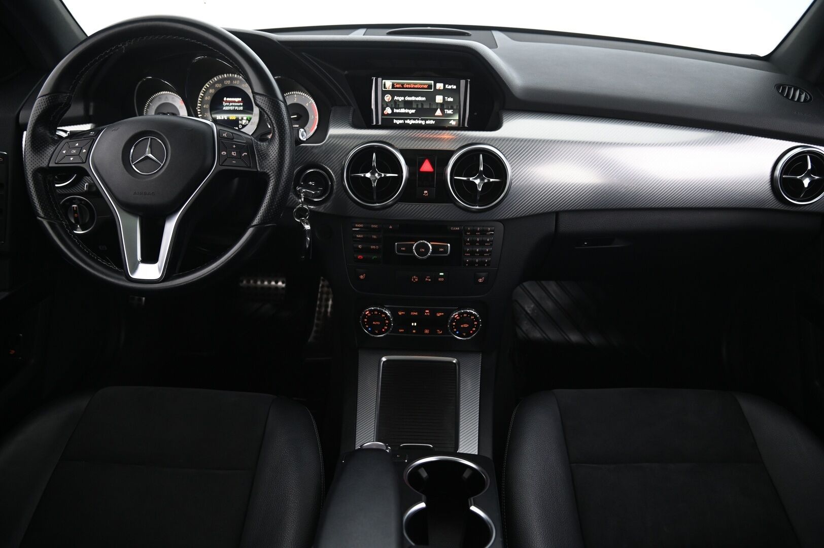 Mercedes-Benz GLK 2013 220 CDI BE 4Matic AMG-Styling - Navi | Panorama | Vetokoukku | ILS | IHC | Vakkari | 2x renkaat