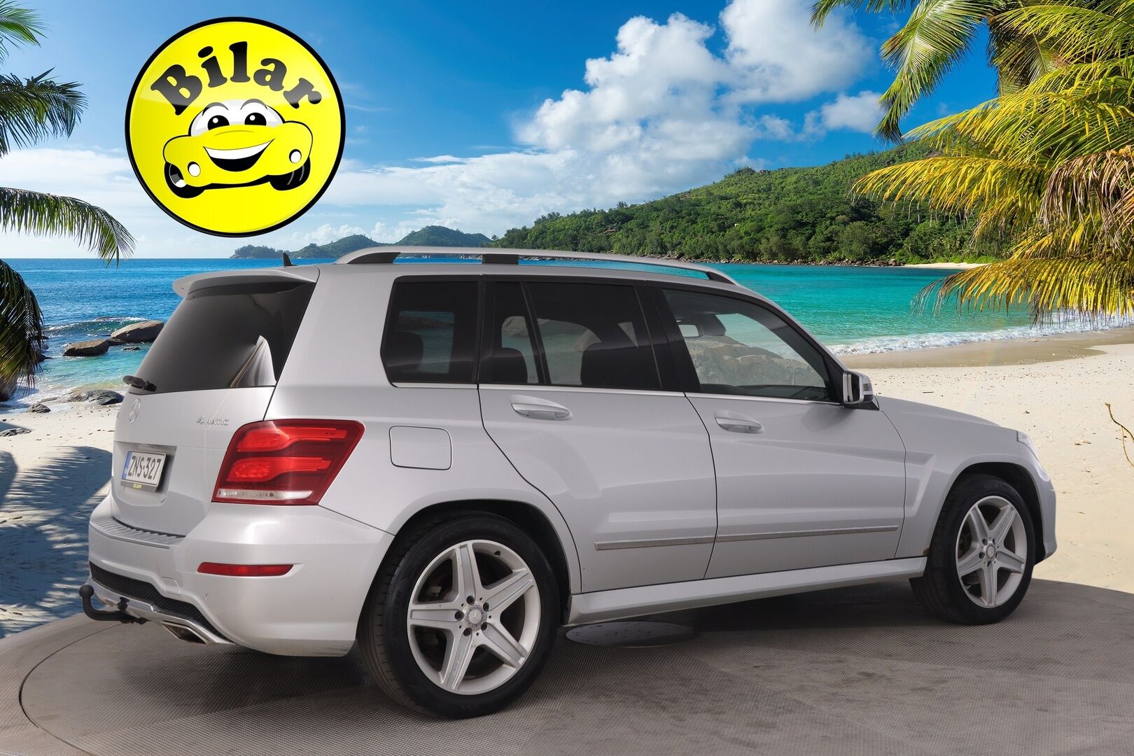 Mercedes-Benz GLK 2013 220 CDI BE 4Matic AMG-Styling - Navi | Panorama | Vetokoukku | ILS | IHC | Vakkari | 2x renkaat