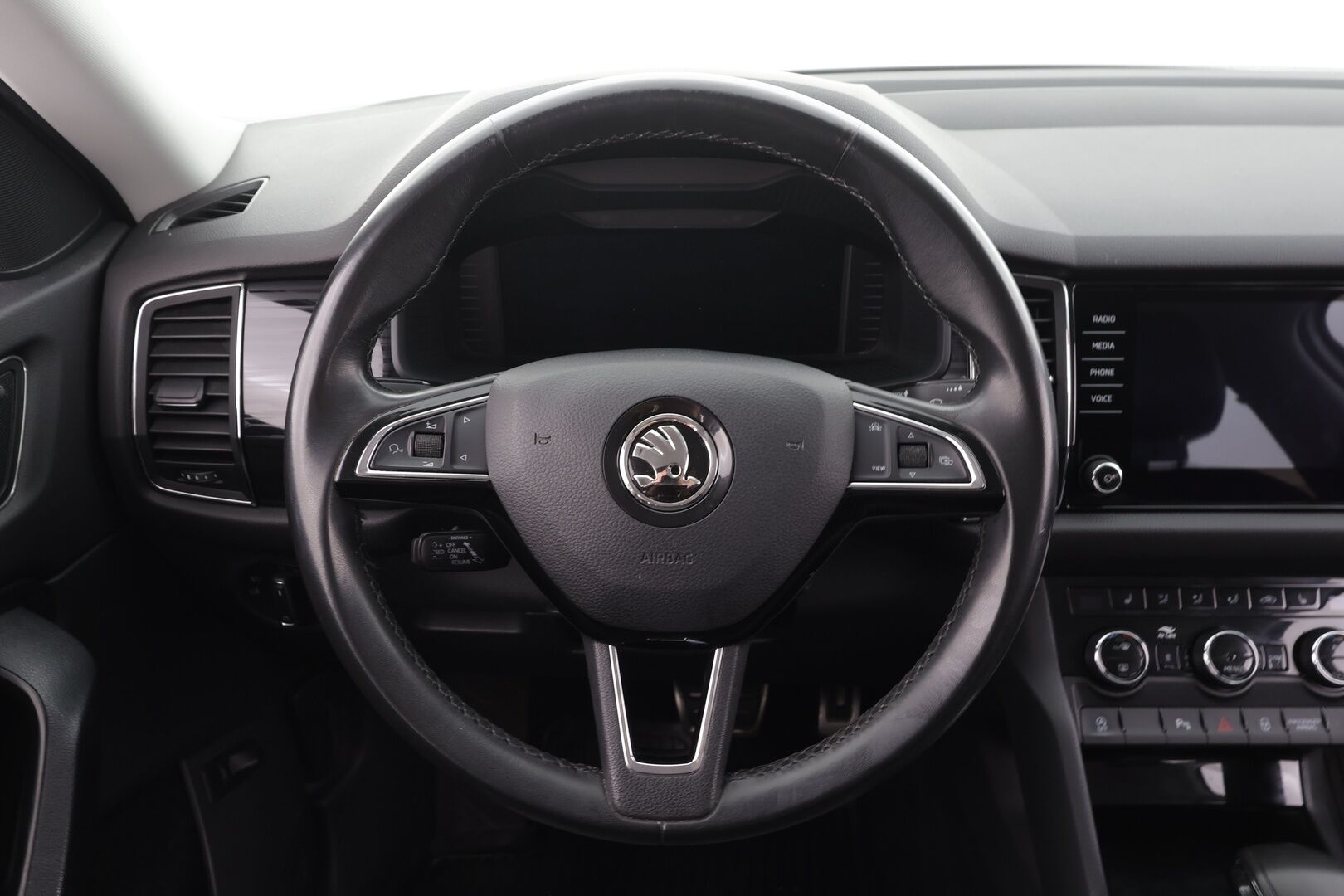 Skoda Kodiaq 2019 2,0 TDI 190 4x4 Style DSG 7-P - | ACC | Koukku | Webasto | LED | Nahat | P.kamera | Apple&Android | Kahdet Renkaat |