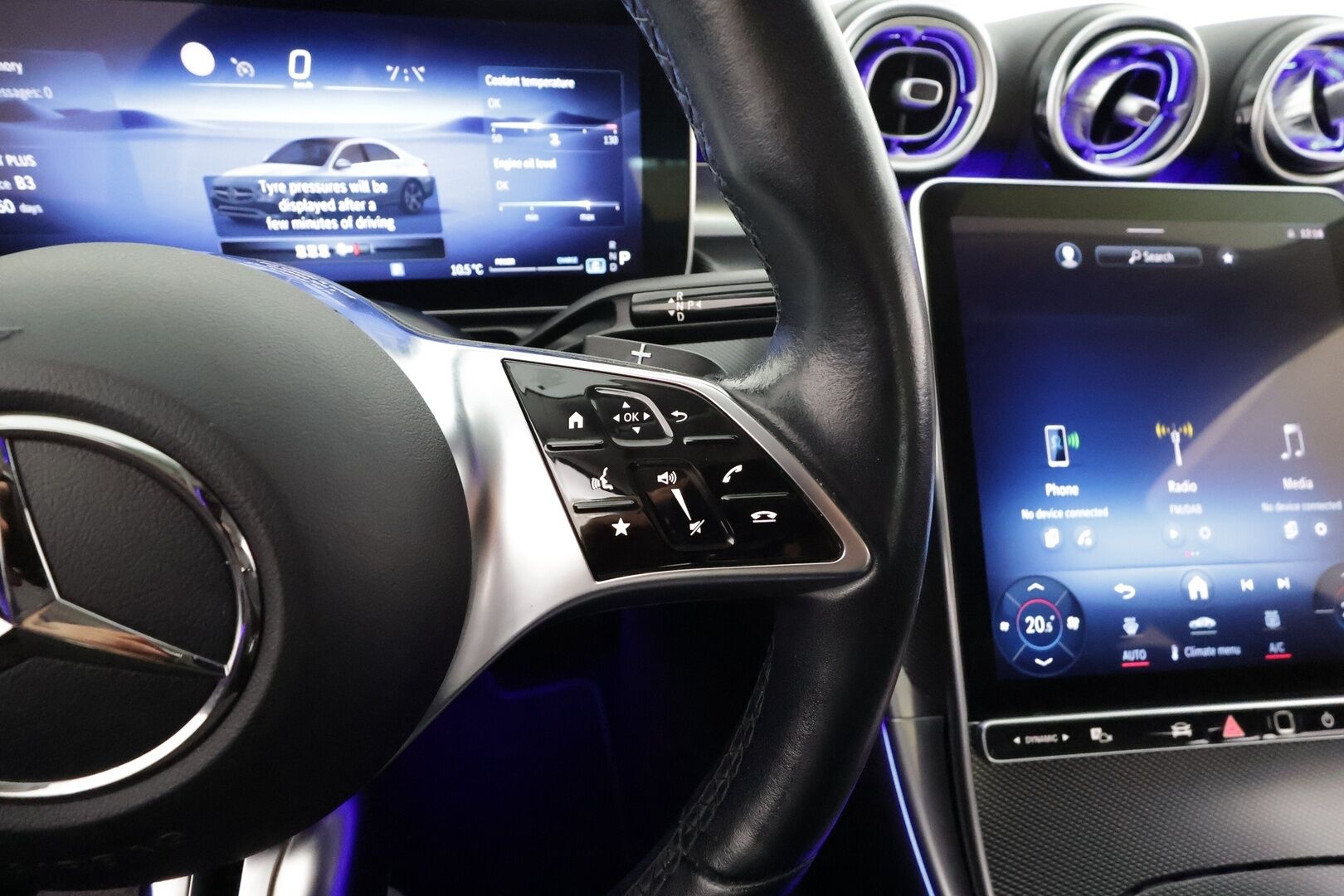 Mercedes-Benz C 2022 200 4MATIC A Business * Vakkari / P.Kamera / LED / Puolinahat / Digimittaristo / Ratinlämmitin / Facelift * - 1.Om Suomi-auto / Kahdet renkaat aluvanteilla