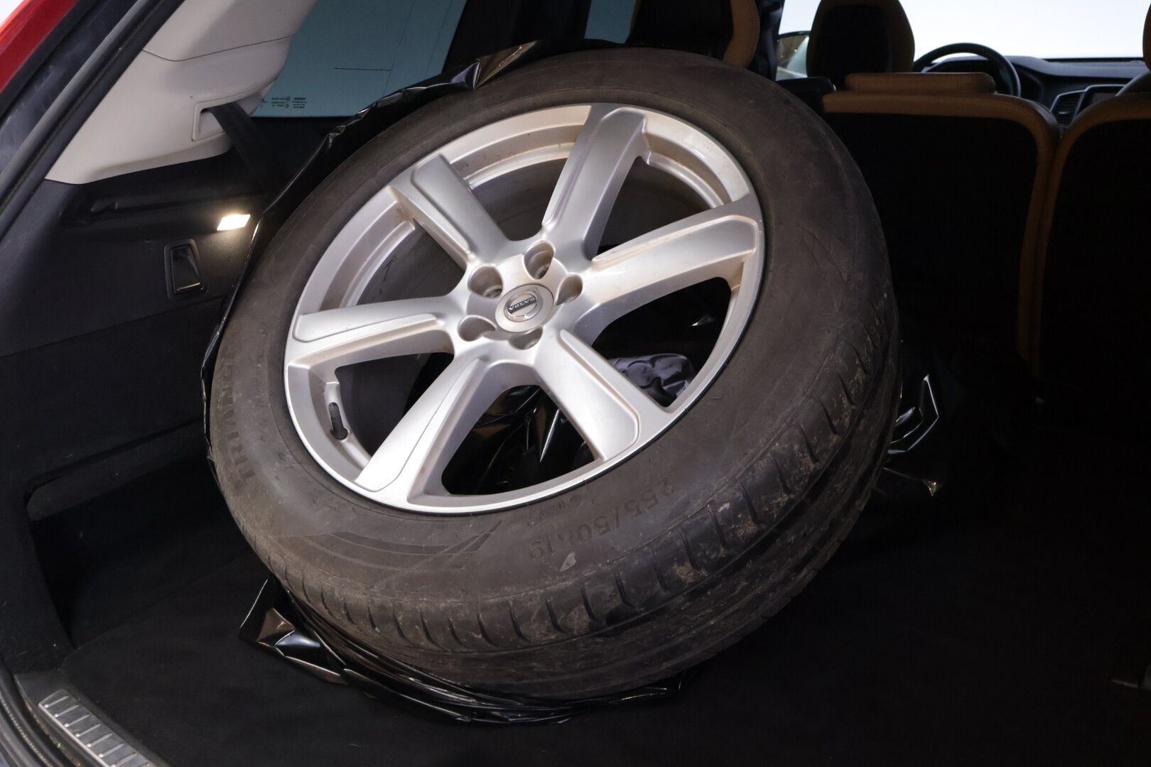 Volvo XC90 2016 T8 Twin Engine AWD Momentum aut - YritysOutlet - Myydään vain yrityksille - Webasto / Panoraama / S.kontti / Koukku / Navi / Nahat