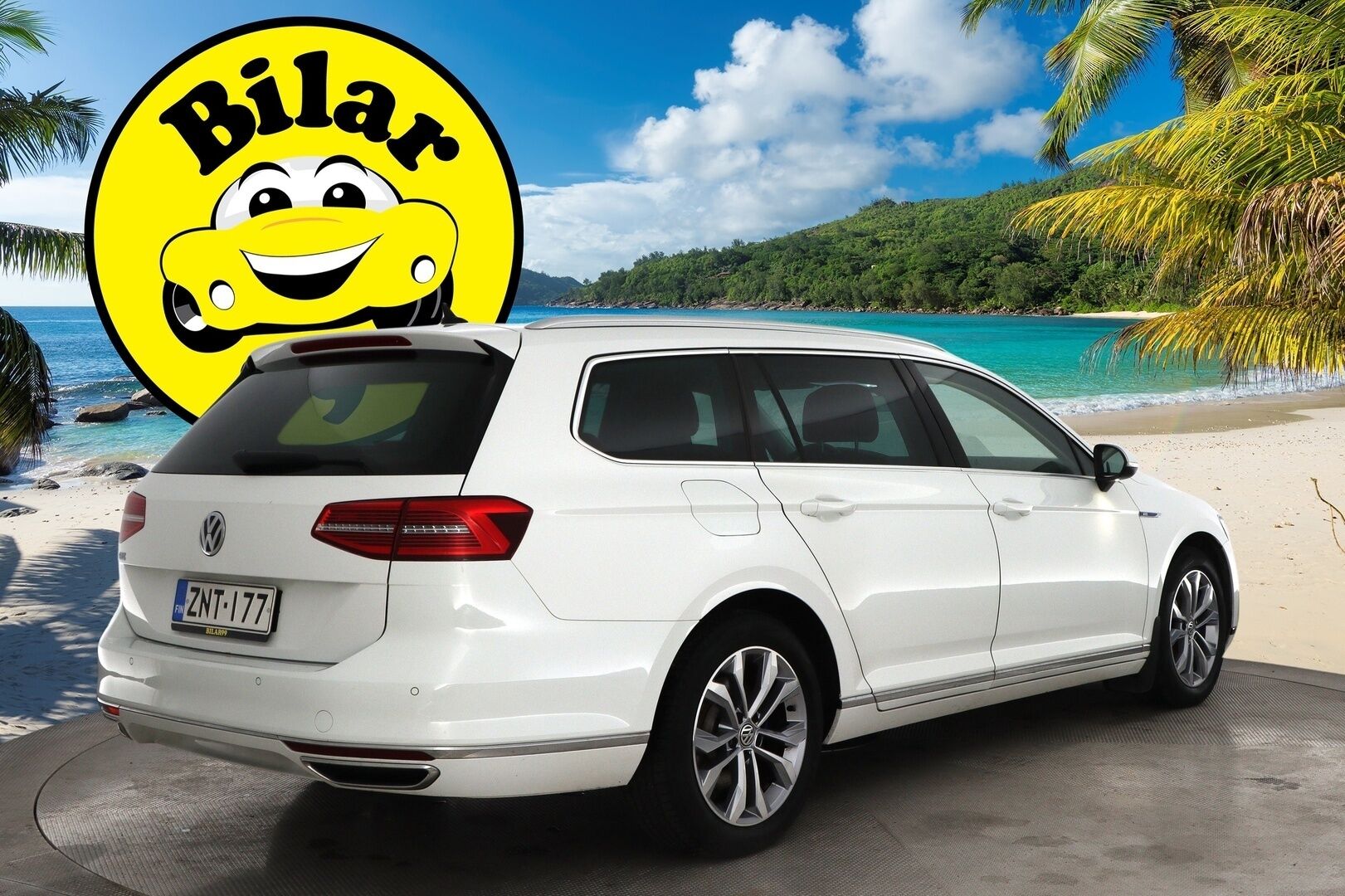 Volkswagen Passat 2017 Variant GTE Plug-In Hybrid 160kW (218 hv) DSG * Webasto / ACC / P-Kamera / Nahka-Alcantara / AppConnect / Vetokoukku! * - Kahdet renkaat & jakopää tehty 139tkm - HULLUT JOULUT KORKOTARJOUS 2,49% 