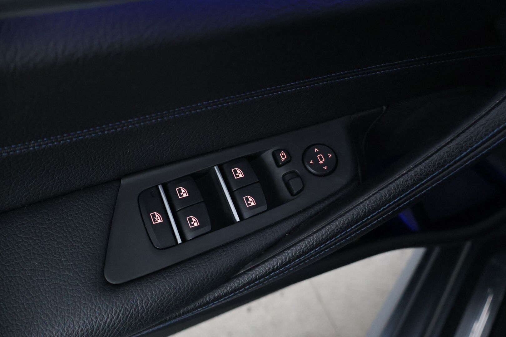 BMW 530 2019 G30 530e A Charged Edition M Sport * ACC / Digimittaristo / Proffa Navi / P-Kamera / Ambient / LED * - Todella siisti 2x vanteet & renkaat / Hyvin huollettu / Akku kuntotarkastettu - HULLUT AVAJAISHULINAT KORKOTARJOUS 3,29 %