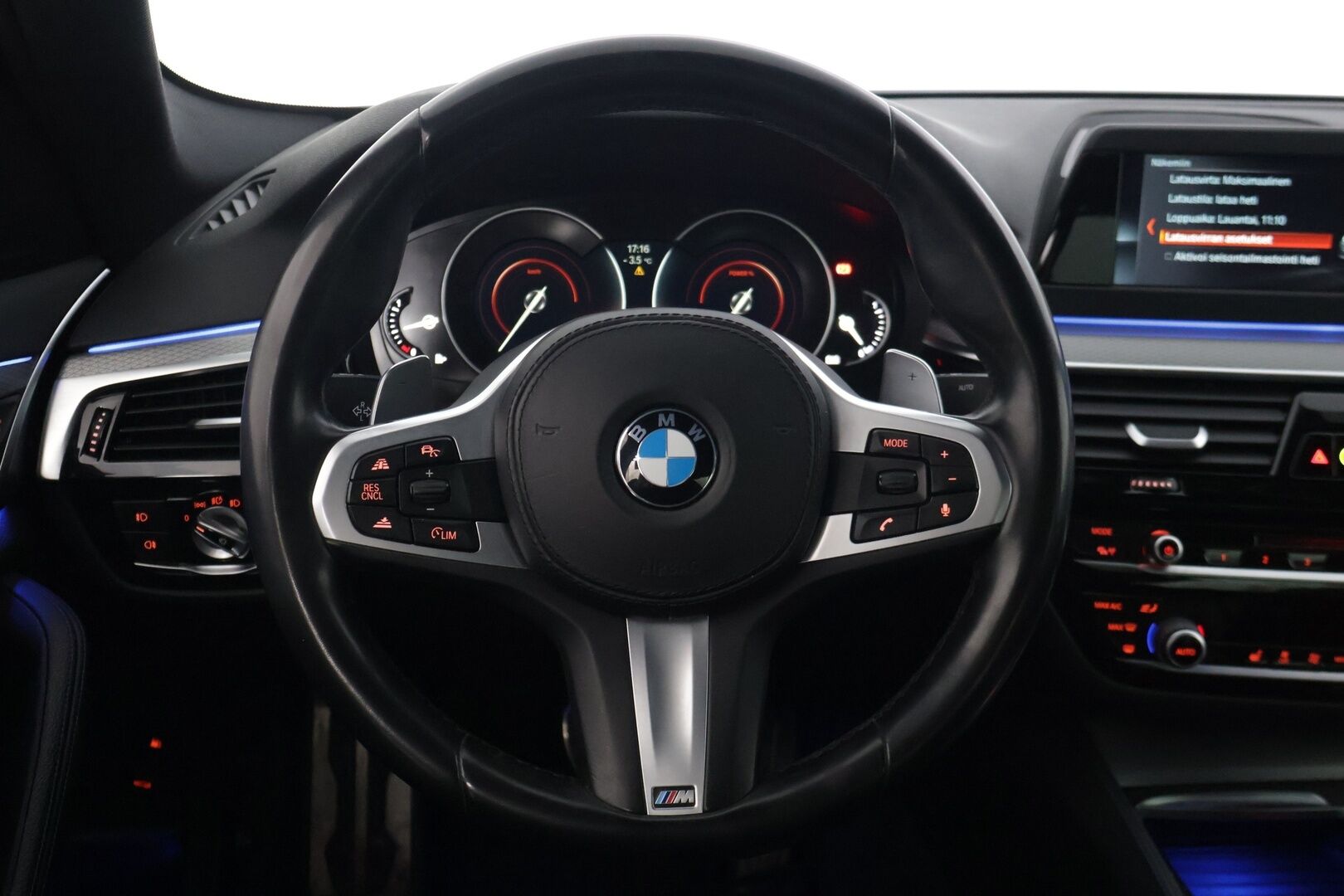 BMW 530 2019 G30 Sedan 530e A Charged Edition M Sport * Adapt. Cruise / Proffa Navi / Ambient / LED * - Todella siisti 2x vanteet & renkaat / Hyvin huollettu / Akku kuntotarkastettu