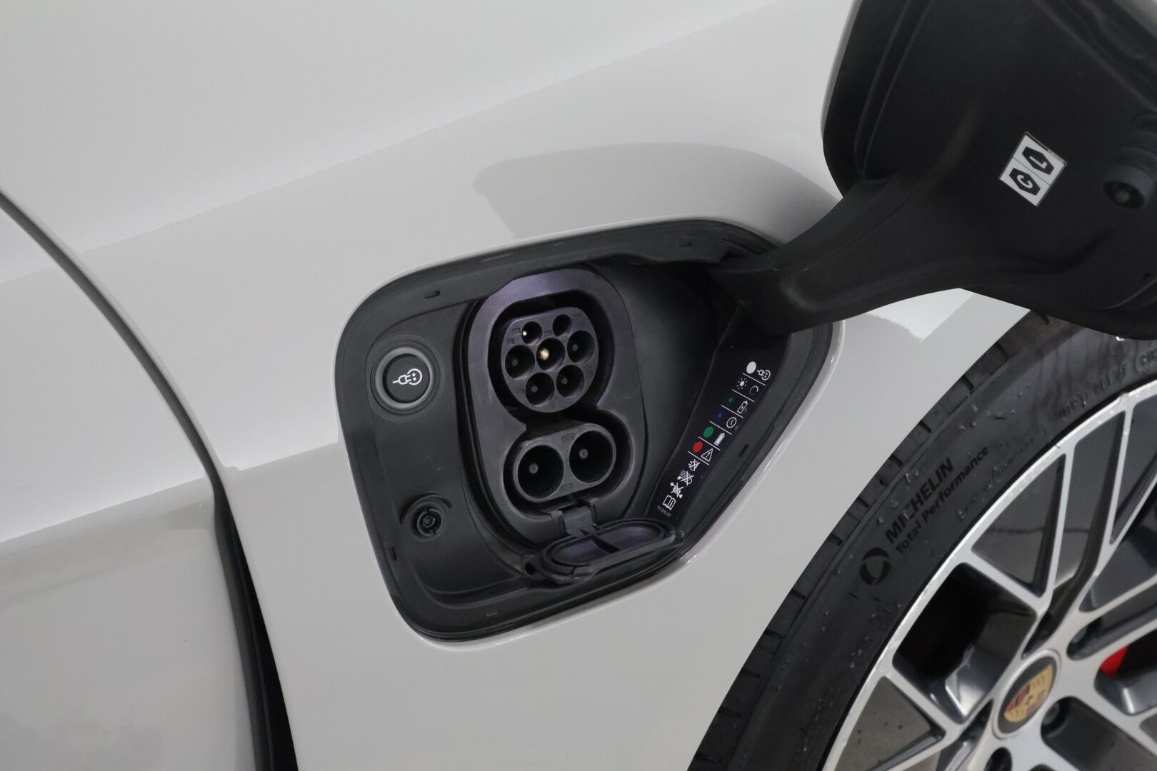 Porsche Taycan 2021 4S - | Matrix-LED | Ilmastoidut muistinahat | PASM | Panorama | Sport Chrono | Keyless | - KORKO VAIN 3,99 %