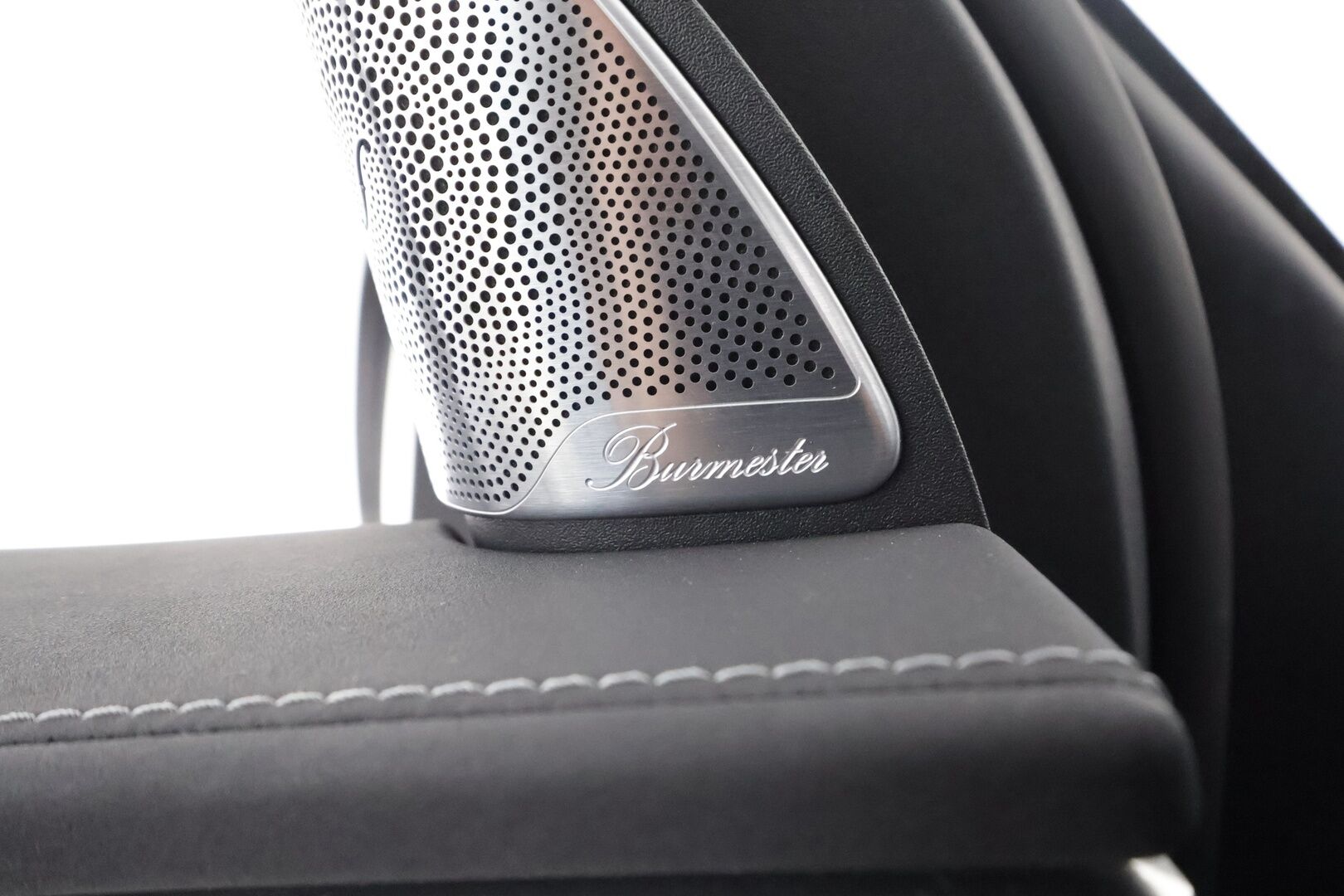 Mercedes-Benz EQC 2022 400 4MATIC Business AMG - | Koukku | ILP | Widescreen | HUD | Distronic | Comfort-penkit Muistilla | 360 | Burmester | Lasikattoluukku | IHC+ | Katveavustin | Navi | Keyless | 2x Latauskaapelit | Kahdet renkaat | Suomi-auto |
