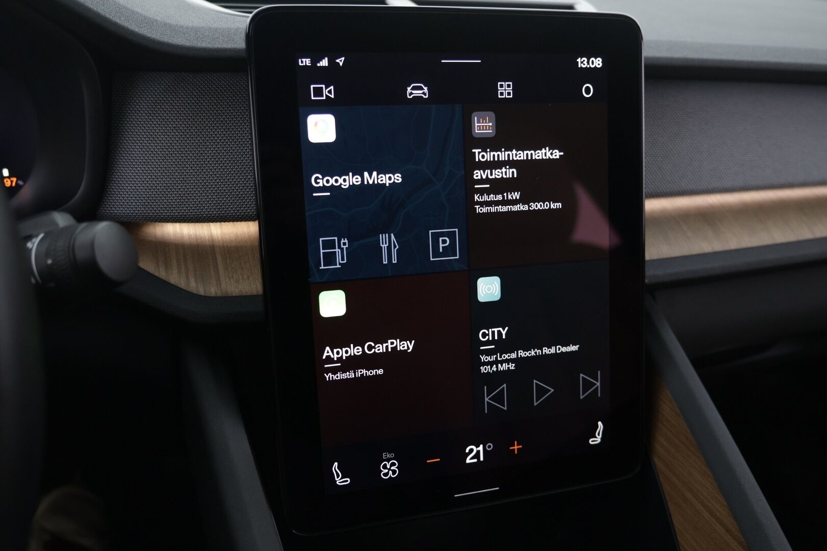 Polestar 2 2021 Launch Edition, 300kW, 78kWh - | Adapt.Vakkari | Nappanahat ilmastoinnilla | Peruutuskamera 360 | Harman/Kardon | Pixel-ajovalot | Lasikatto | Pilot&Pluss |