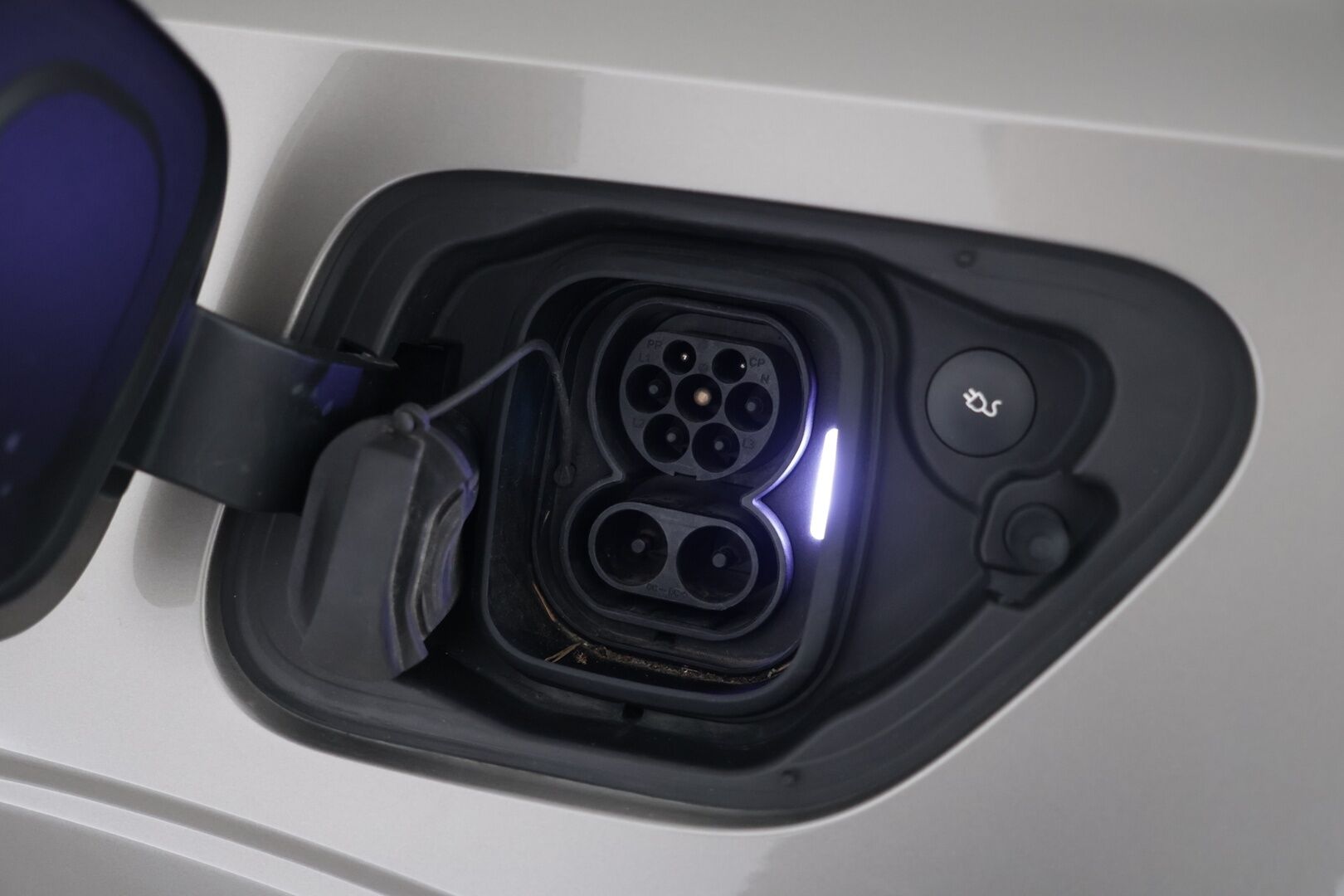 Polestar 2 2021 Launch Edition, 300kW, 78kWh - | Adapt.Vakkari | Nappanahat ilmastoinnilla | Peruutuskamera 360 | Harman/Kardon | Pixel-ajovalot | Lasikatto | Pilot&Pluss |