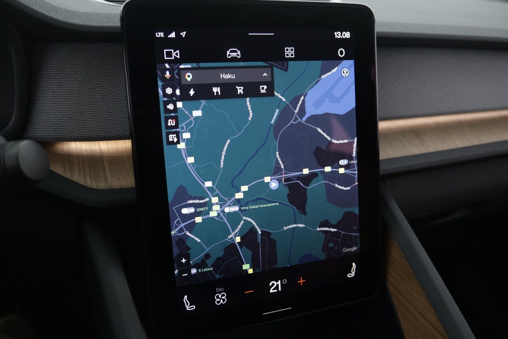 Polestar 2 2021 Launch Edition, 300kW, 78kWh - | Adapt.Vakkari | Nappanahat ilmastoinnilla | Peruutuskamera 360 | Harman/Kardon | Pixel-ajovalot | Lasikatto | Pilot&Pluss |