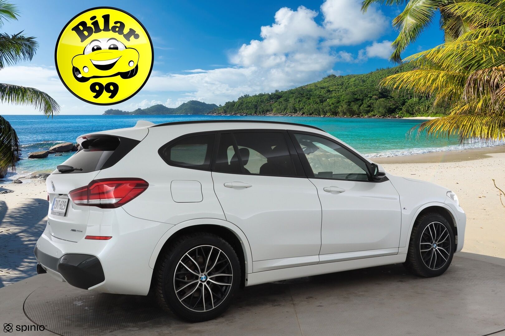 BMW X1 2021 F48 xDrive25e A Business M Sport * ACC / Panorama / HUD / HIFI / P.kamera / Sporttinahat / Navi  * - Merkkihuollettu / Koti & Kauppalaturi / Kahdet Renkaat