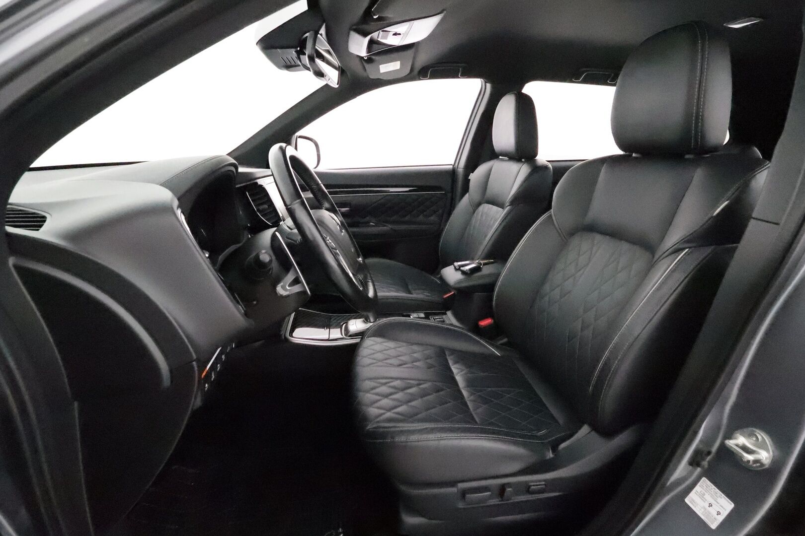 Mitsubishi OUTLANDER PHEV 2020 2.4 PHEV 4WD Business X **Power Sound System / Koukku / ACC / LED / 360° / Timanttinahat / Kaistavahti / KeylessGO - Kahdet Renkaat