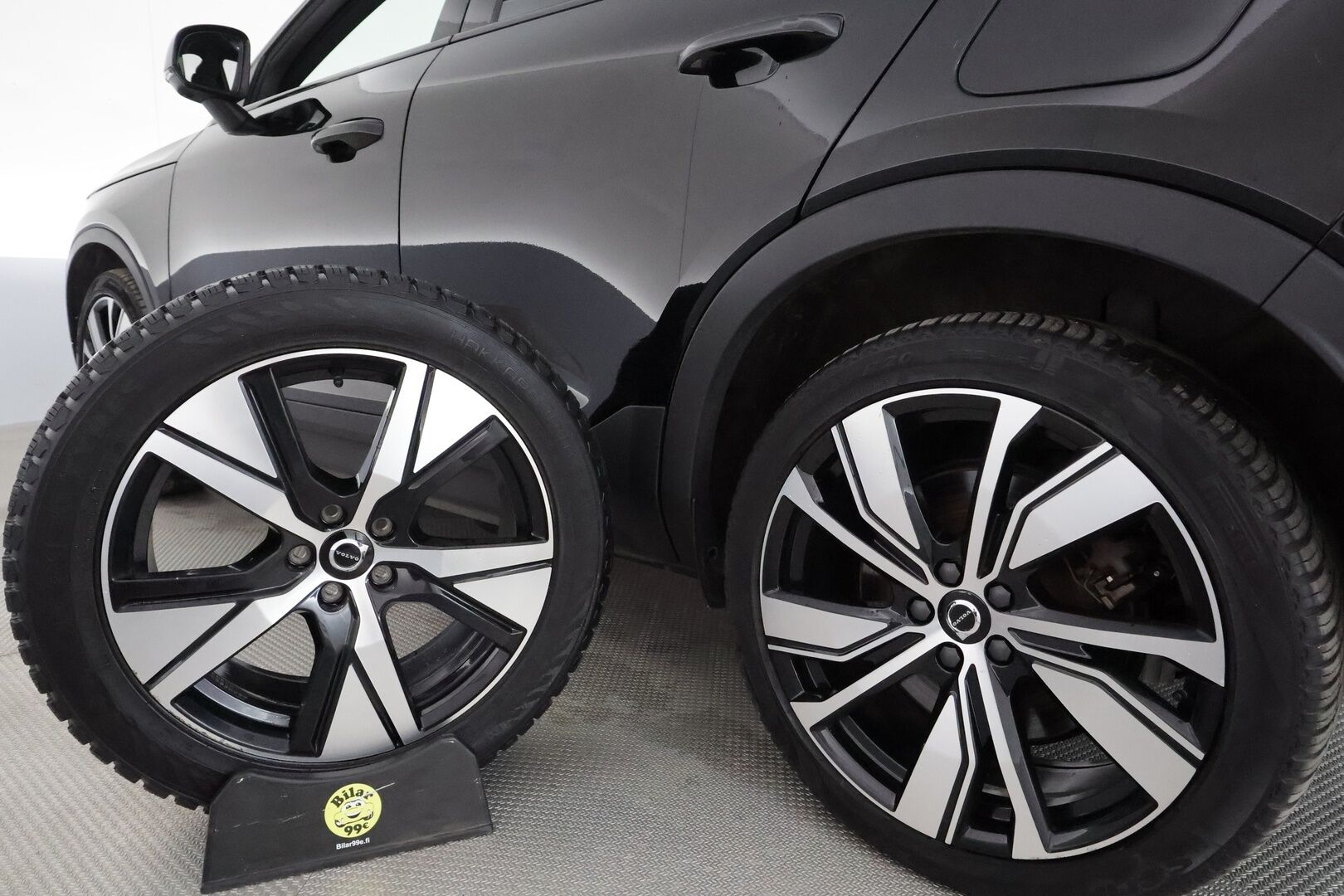 Volvo XC40 2022 Recharge Twin Business Pro aut *ACC / ILP / 360° / H&K / Koukku / Full LED / Panorama / Muistipenkki / Navi / BLIS* - Facelift / 1.Om Suomi-auto / Kahdet renkaat aluvanteilla / Merkkihuollettu 