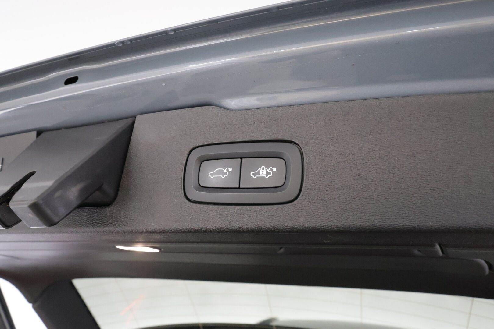 Volvo V60 2022 T6 TwE AWD Business R-Design aut * Pilot assist / Webasto / Koukku / Muistipenkki / LED / P.Kamera / High performance audio * - Suomi-auto / Merkkihuollettu / Kahdet Renkaat / Koti & Kauppalaturi - HULLUT AVAJAISHULINAT KORKOTARJOUS 3,29 %