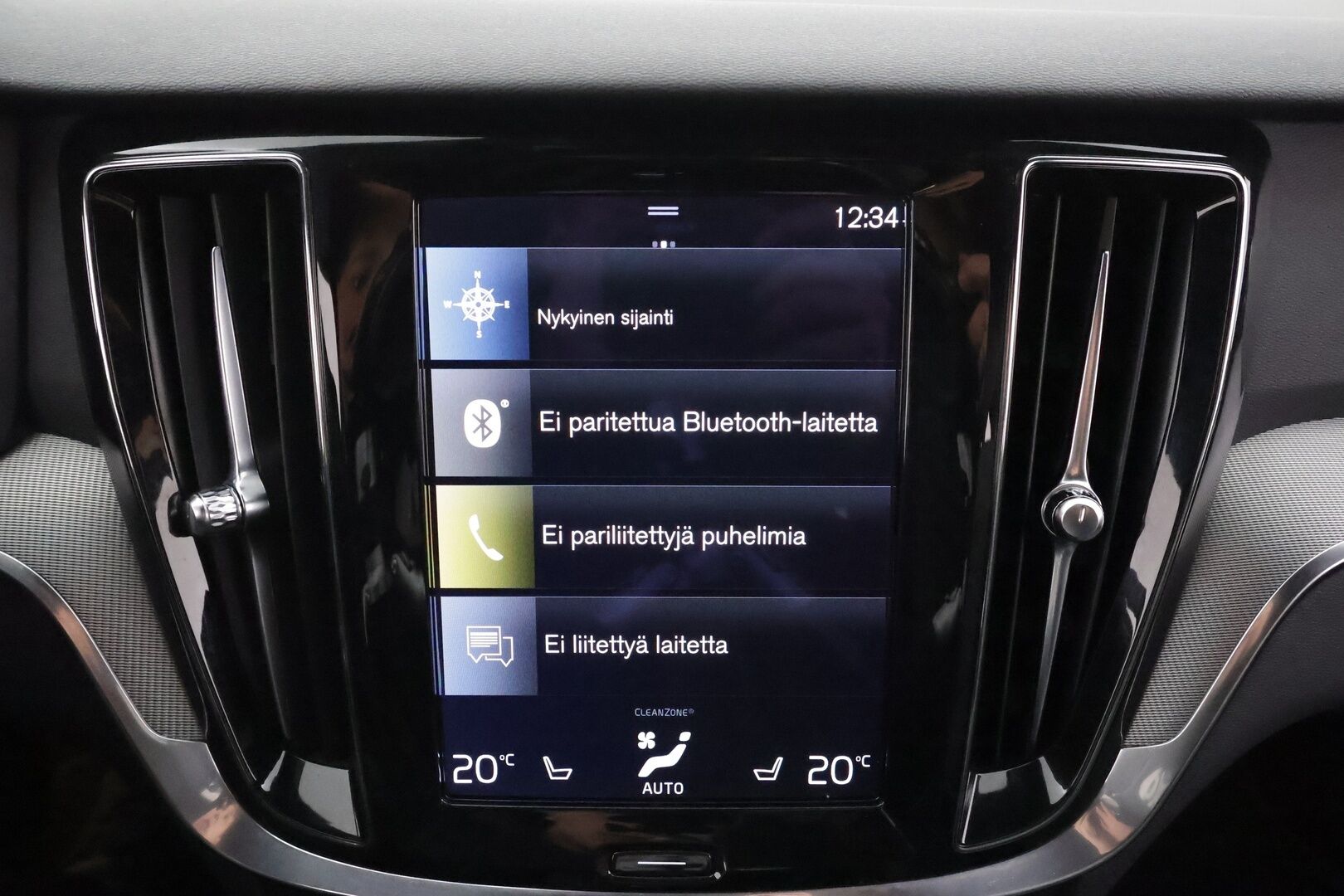 Volvo V60 2022 T6 TwE AWD Business R-Design aut * Pilot assist / Webasto / Koukku / Muistipenkki / LED / P.Kamera / High performance audio * - Suomi-auto / Merkkihuollettu / Kahdet Renkaat / Koti & Kauppalaturi - HULLUT AVAJAISHULINAT KORKOTARJOUS 3,29 %