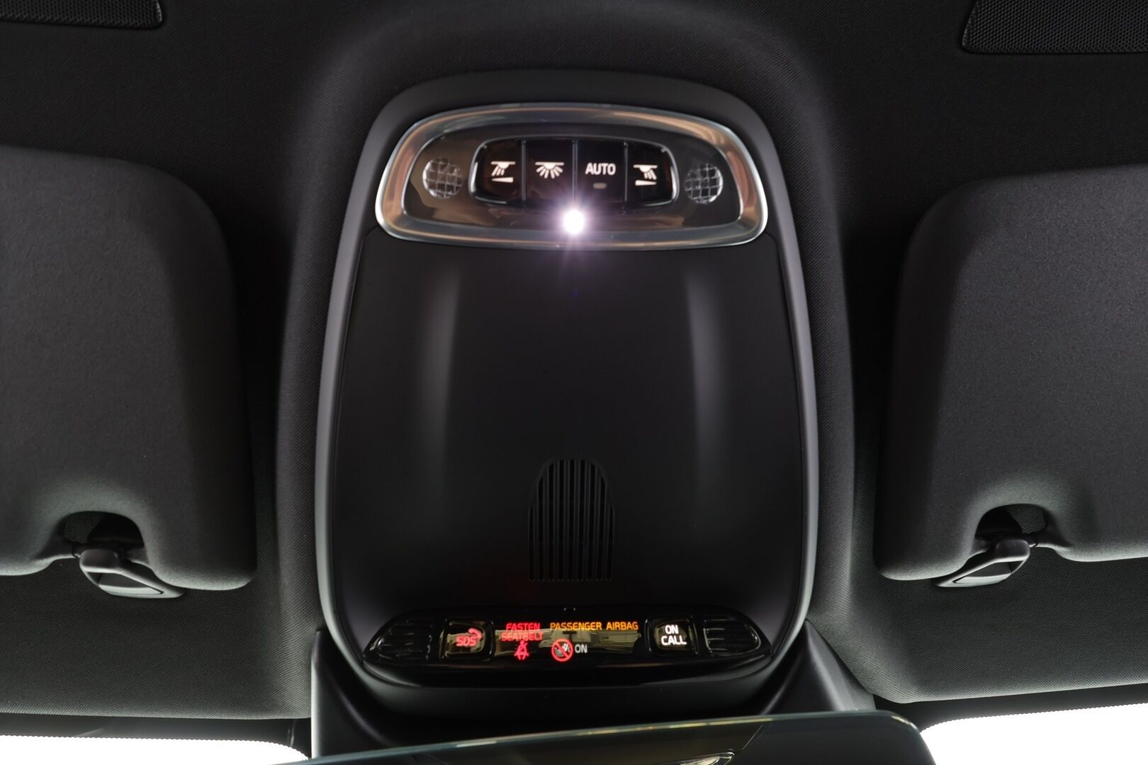 Volvo V60 2022 T6 TwE AWD Business R-Design aut * Pilot assist / Webasto / Koukku / Muistipenkki / LED / P.Kamera / High performance audio * - Suomi-auto / Merkkihuollettu / Kahdet Renkaat / Koti & Kauppalaturi - HULLUT AVAJAISHULINAT KORKOTARJOUS 3,29 %