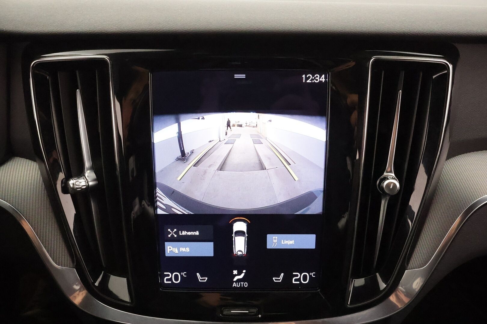 Volvo V60 2022 T6 TwE AWD Business R-Design aut * Pilot assist / Webasto / Koukku / Muistipenkki / LED / P.Kamera / High performance audio * - Suomi-auto / Merkkihuollettu / Kahdet Renkaat / Koti & Kauppalaturi - HULLUT AVAJAISHULINAT KORKOTARJOUS 3,29 %