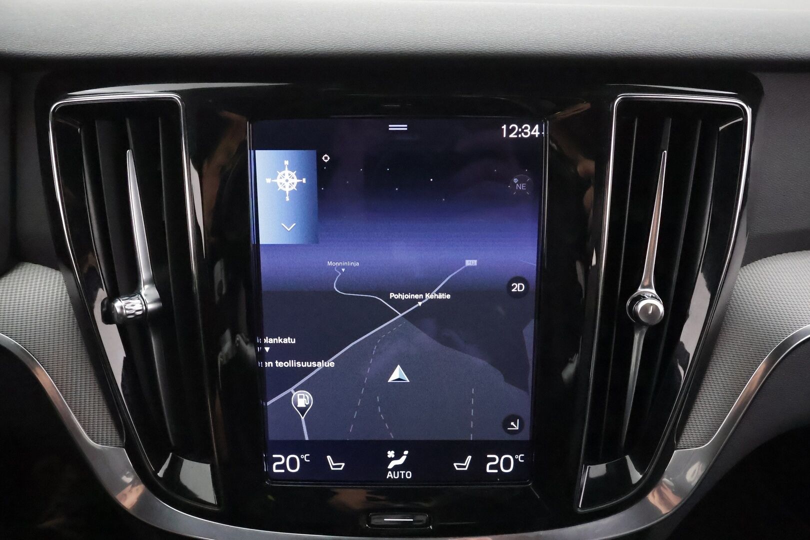 Volvo V60 2022 T6 TwE AWD Business R-Design aut * Pilot assist / Webasto / Koukku / Muistipenkki / LED / P.Kamera / High performance audio * - Suomi-auto / Merkkihuollettu / Kahdet Renkaat / Koti & Kauppalaturi - HULLUT AVAJAISHULINAT KORKOTARJOUS 3,29 %