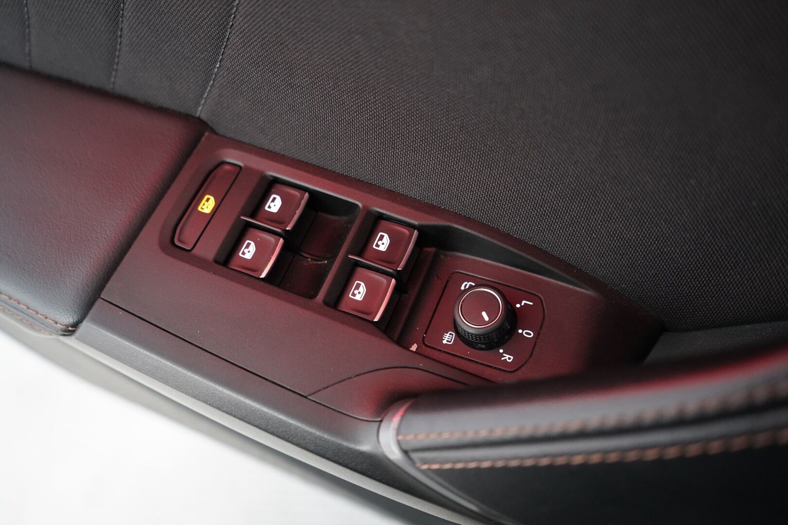 Cupra Formentor 2021 1.4 PHEV 150 kW e-HYBRID DSG - ACC | Puolinahkasisusta | Sporttipenkit | Keyless | Kaistavahti | Suomi-auto | Akku kuntotarkastettu | Viimeisin huolto 100tkm | Kahdet OEM vanteet