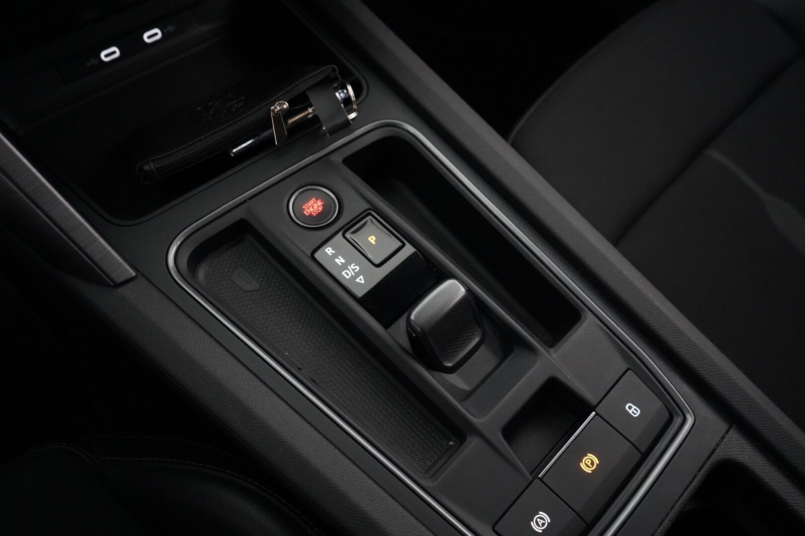 Cupra Formentor 2021 1.4 PHEV 150 kW e-HYBRID DSG - ACC | Puolinahkasisusta | Sporttipenkit | Keyless | Kaistavahti | Suomi-auto | Akku kuntotarkastettu | Viimeisin huolto 100tkm | Kahdet OEM vanteet