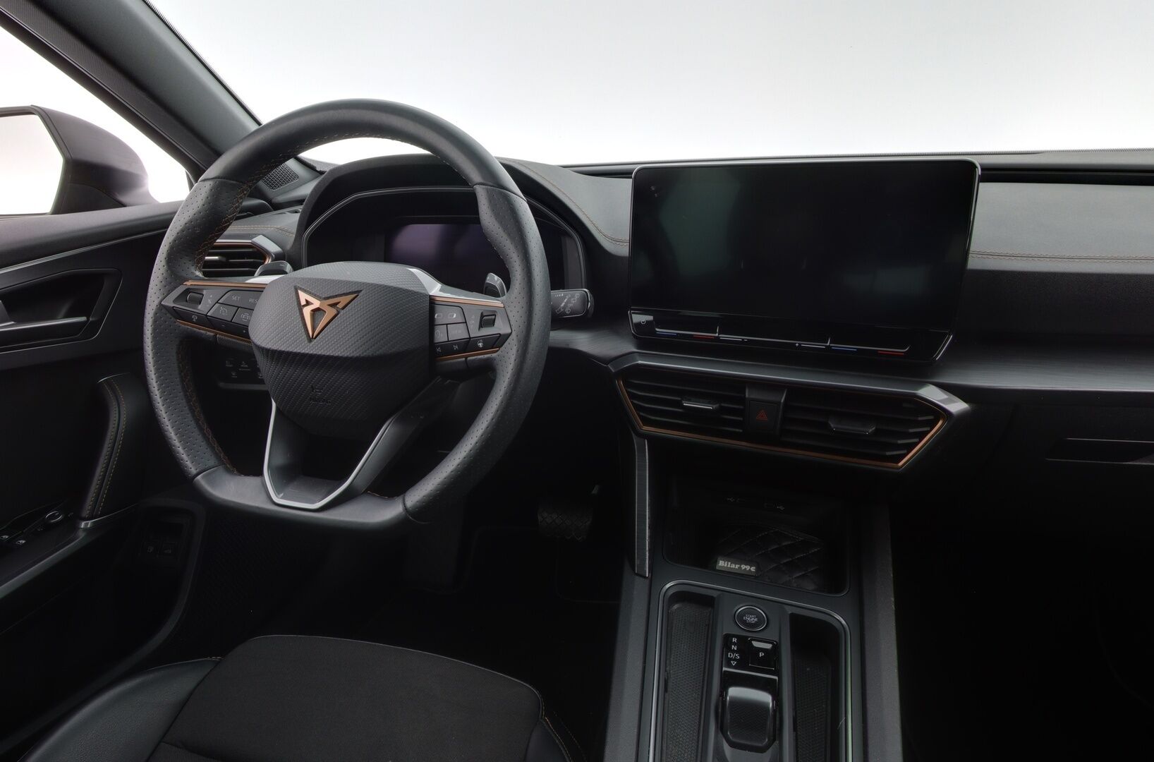 Cupra Formentor 2021 1.4 PHEV 150 kW e-HYBRID DSG * ACC / Puolinahkasisusta / Sporttipenkit / Keyless / Kaistavahti * - Suomi-auto / Kahdet renkaat vanteineen / Akku kuntotarkastettu - HULLUT AVAJAISHULINAT KORKOTARJOUS 3,29 %