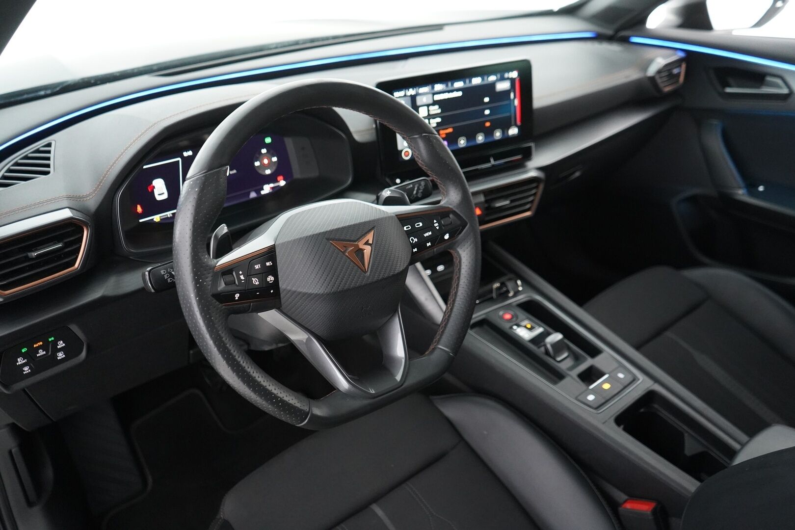 Cupra Formentor 2021 1.4 PHEV 150 kW e-HYBRID DSG - ACC | Puolinahkasisusta | Sporttipenkit | Keyless | Kaistavahti | Suomi-auto | Akku kuntotarkastettu | Viimeisin huolto 100tkm | Kahdet OEM vanteet