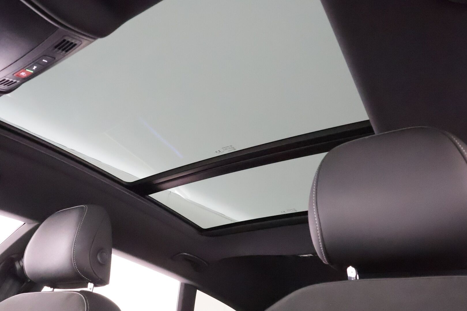 Volkswagen Arteon 2021 Shooting Brake R-Line eHybrid 160 kW DSG * Panorama / Webasto / Koukku / ACC / Adapt.LED / P.Kamera / Navi * - 1-om Suomi-auto / 2x Latauskaapelit / Kahdet renkaat - Osta nyt, maksa vasta ensi vuonna