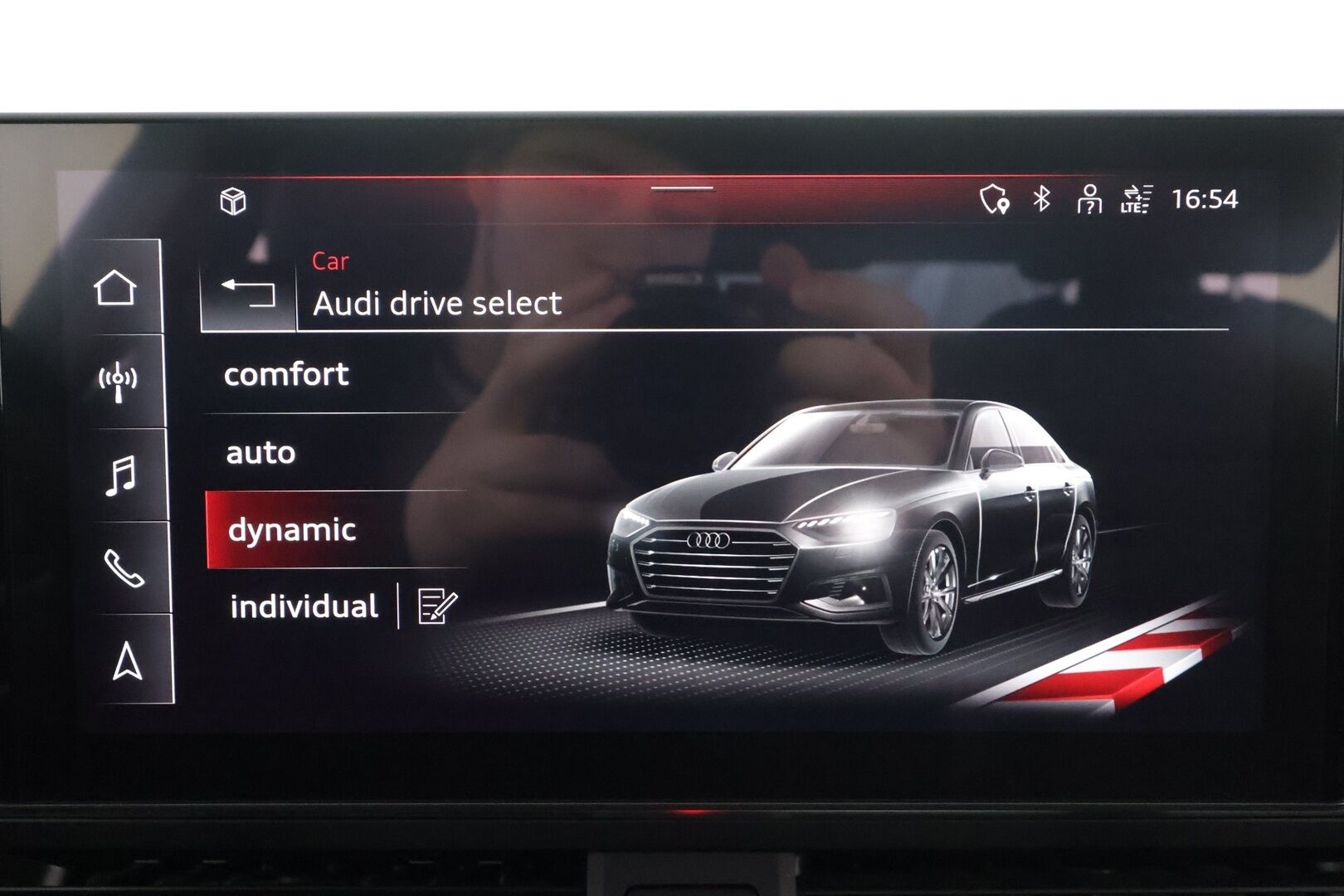 Audi A4 2021 Sedan Business Advanced 35 TFSI 110 kW MHEV S tronic * ACC / Matrix-LED / P.Tutkat / SporttiPenkit * - Suomi-auto / Kahdet Renkaat