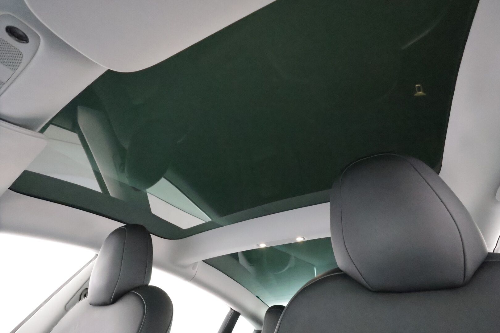 Tesla Model 3 2021 Performance - 3,99 % KORKOTARJOUS TÄHÄN AUTOON - 31.5. ASTI! - Matrix LED / Peruutuskamera / Nahkasisusta / Premium Audio / 2x Renkaat aluvantein!