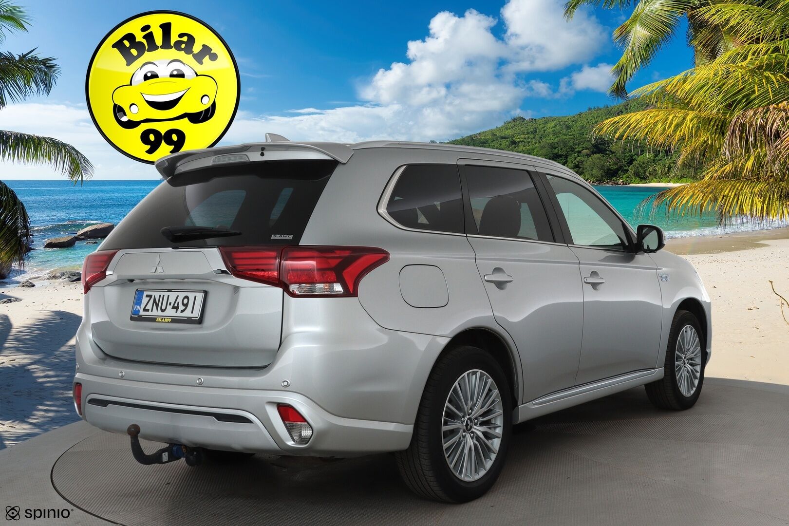 Mitsubishi Outlander PHEV 2019 Instyle 4WD 5P **Vakkari / P.kamera / Timanttinahat / Sähköpenkki / Koukku / LED** - Kahdet renkaat aluvanteilla