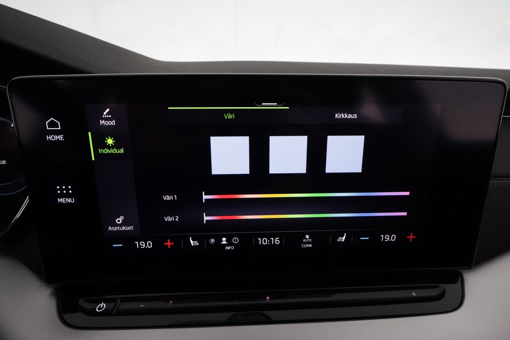 Skoda Octavia 2021 Combi 1,0 TSI Style eTEC DSG Autom. **Webasto / Adapt.Vakkari / Matrix-LED / P.kamera / Sporttipenkit / Navi / Keyless** - 1-om Suomi-auto / Kahdet Renkaat