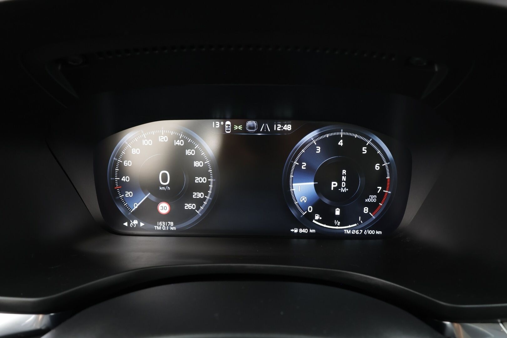 Volvo V60 2022 B3 MHEV Business Inscription Edition DCT aut * ACC / P.Kamera / Full LED / Navi / Webasto / Muistipenkki / Nahat * - 1.Om Suomi-auto / Kahdet renkaat aluvanteilla / Merkkihuollettu