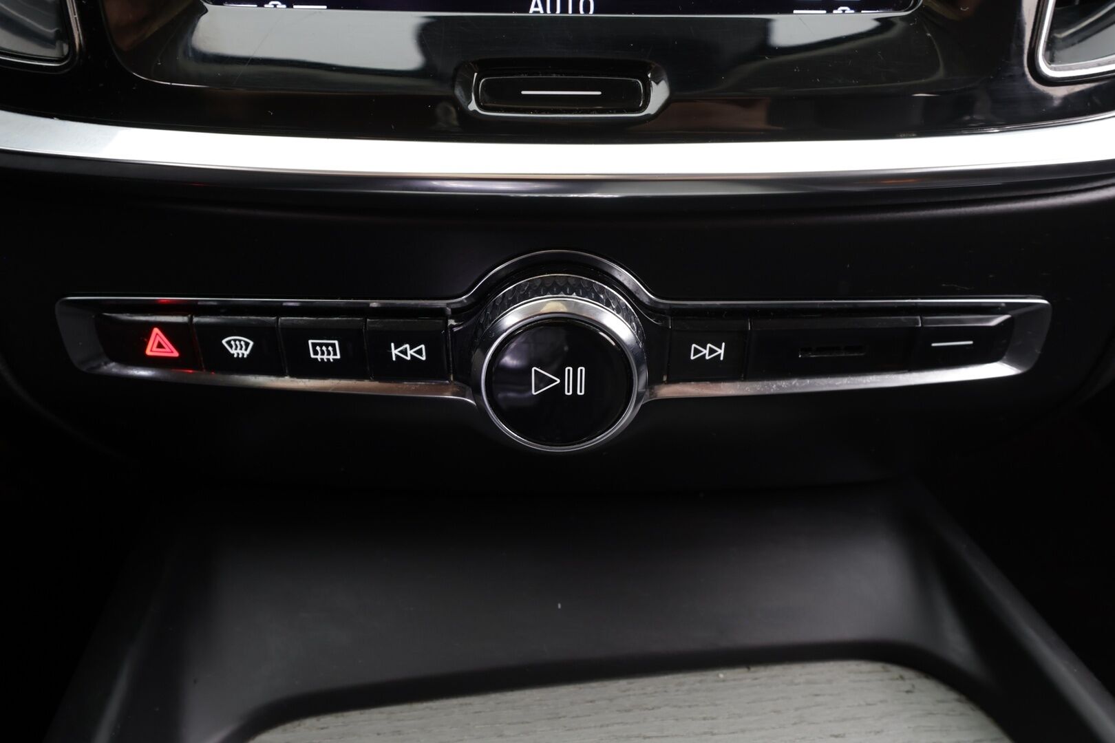 Volvo V60 2022 B3 MHEV Business Inscription Edition DCT aut * ACC / P.Kamera / Full LED / Navi / Webasto / Muistipenkki / Nahat * - 1.Om Suomi-auto / Kahdet renkaat aluvanteilla / Merkkihuollettu - HULLUT AVAJAISHULINAT KORKOTARJOUS 3,29 %