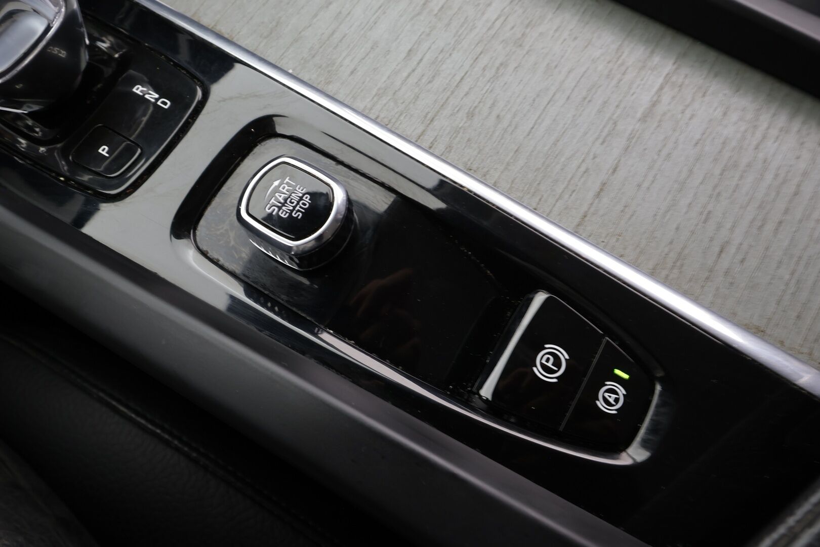 Volvo V60 2022 B3 MHEV Business Inscription Edition DCT aut * ACC / P.Kamera / Full LED / Navi / Webasto / Muistipenkki / Nahat * - 1.Om Suomi-auto / Kahdet renkaat aluvanteilla / Merkkihuollettu - HULLUT AVAJAISHULINAT KORKOTARJOUS 3,29 %