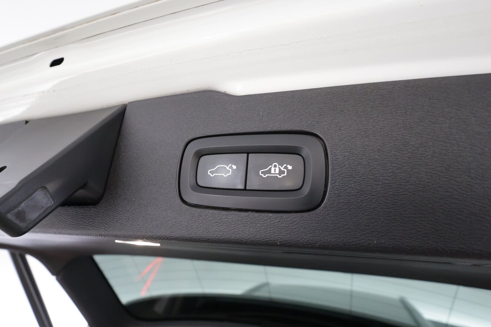 Volvo V60 2022 B3 MHEV Business Inscription Edition DCT aut * ACC / P.Kamera / Full LED / Navi / Webasto / Muistipenkki / Nahat * - 1.Om Suomi-auto / Kahdet renkaat aluvanteilla / Merkkihuollettu - HULLUT AVAJAISHULINAT KORKOTARJOUS 3,29 %