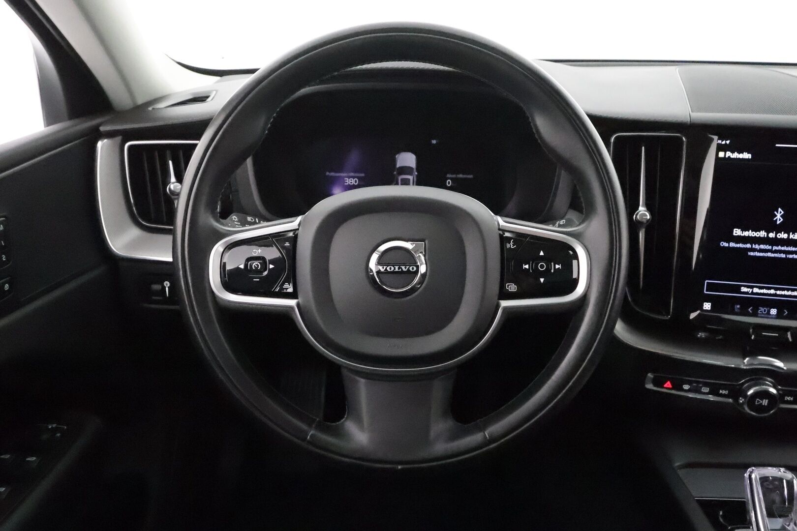 Volvo XC60 2022 T8 TwE AWD Business Inscription aut **Panorama / Webasto / Koukku / Adapt.Vakkari / P.kamera / Sporttipenkki Muistilla** - 3,99 % KORKOTARJOUS TÄHÄN AUTOON - 1.Om Suomi-auto / Akku kuntotarkastettu / LED-valot / Kaistavahti / Google Maps / KeylessGO / 2x Renkaat
