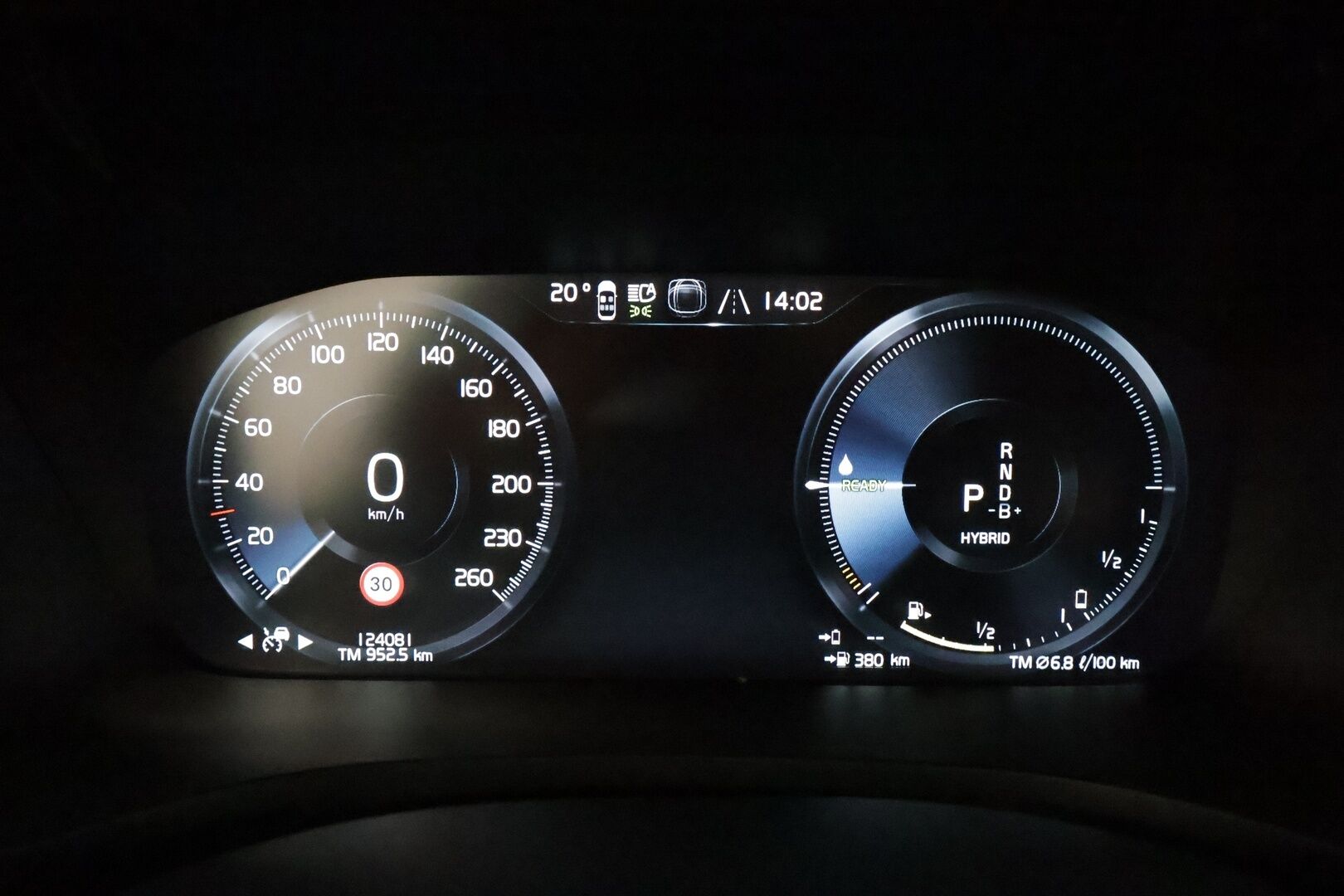 Volvo V60 2022 T6 TwE AWD Business R-Design aut - Webasto / Adapt.Vakkari / Harman&Kardon / Peruutuskamera / Vetokoukku / Navi / Nahkasisusta / Merkkihuollot / Supervarusteltu!