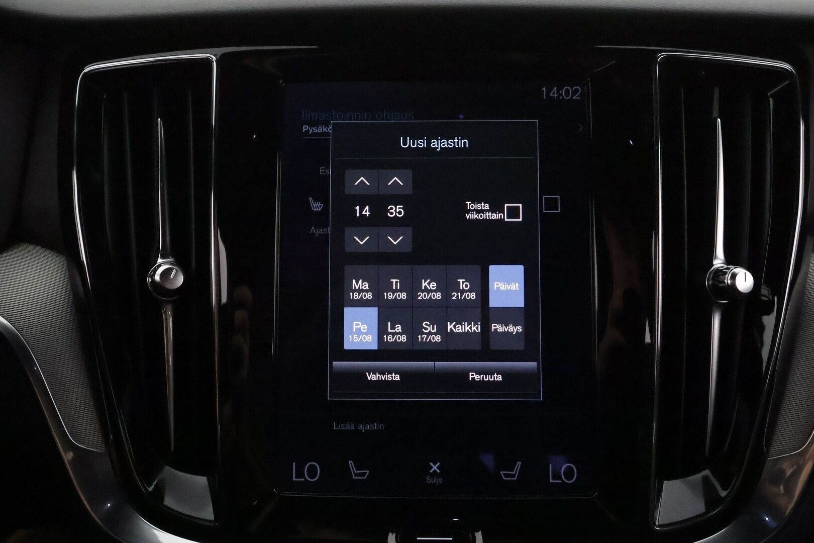 Volvo V60 2022 T6 TwE AWD Business R-Design aut - Webasto / Adapt.Vakkari / Harman&Kardon / Peruutuskamera / Vetokoukku / Navi / Nahkasisusta / Merkkihuollot / Supervarusteltu!