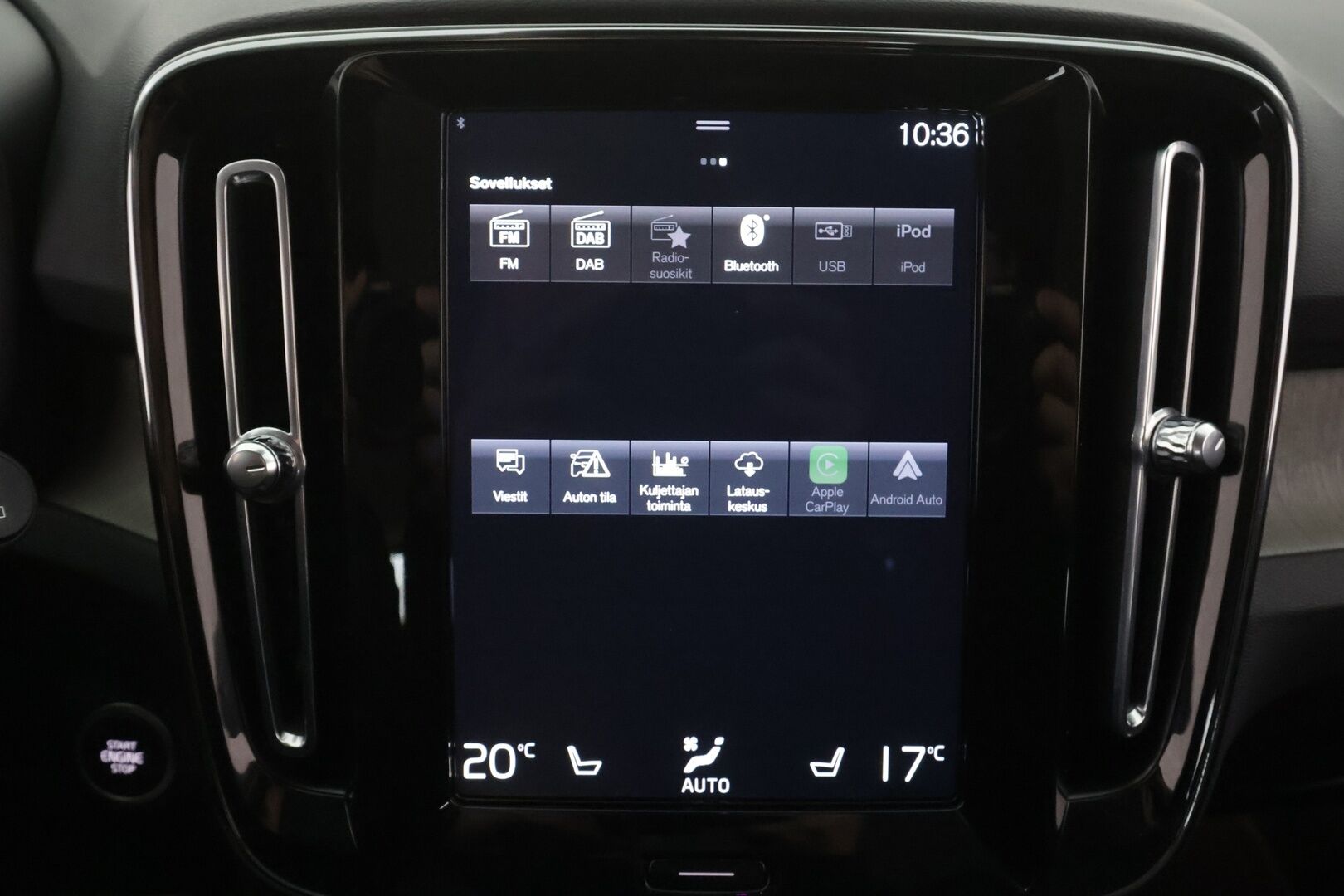 Volvo XC40 2022 T5 TwE Business Inscription Edition aut - | Webasto | Koukku | ACC | LED | P.Kamera | Sporttinahat | Kaistavahti | Keyless | Suomi-auto | Kahdet renkaat | Merkkihuollot | 2x Latauskaapelit |
