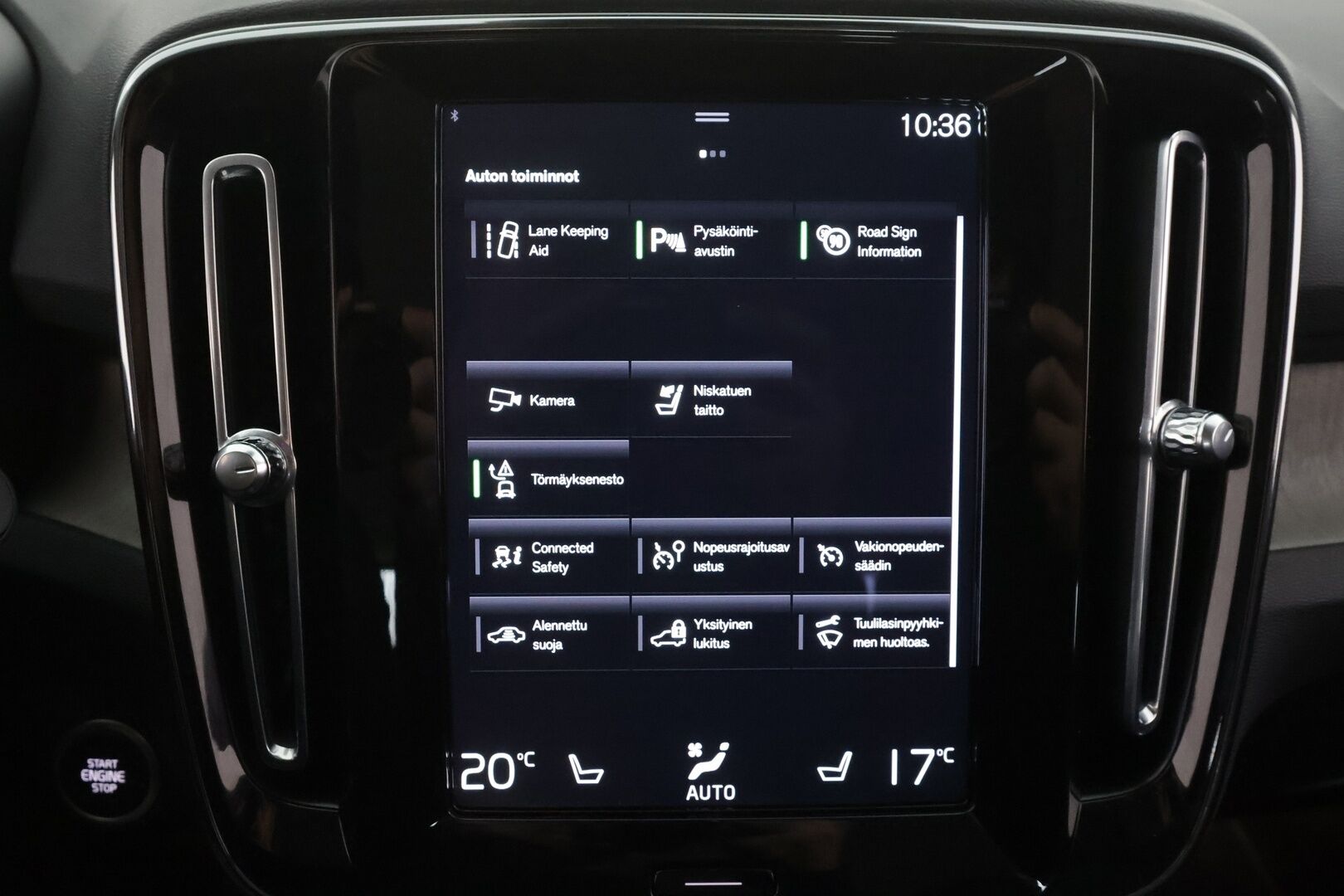 Volvo XC40 2022 T5 TwE Business Inscription Edition aut - | Webasto | Koukku | ACC | LED | P.Kamera | Sporttinahat | Kaistavahti | Keyless | Suomi-auto | Kahdet renkaat | Merkkihuollot | 2x Latauskaapelit |